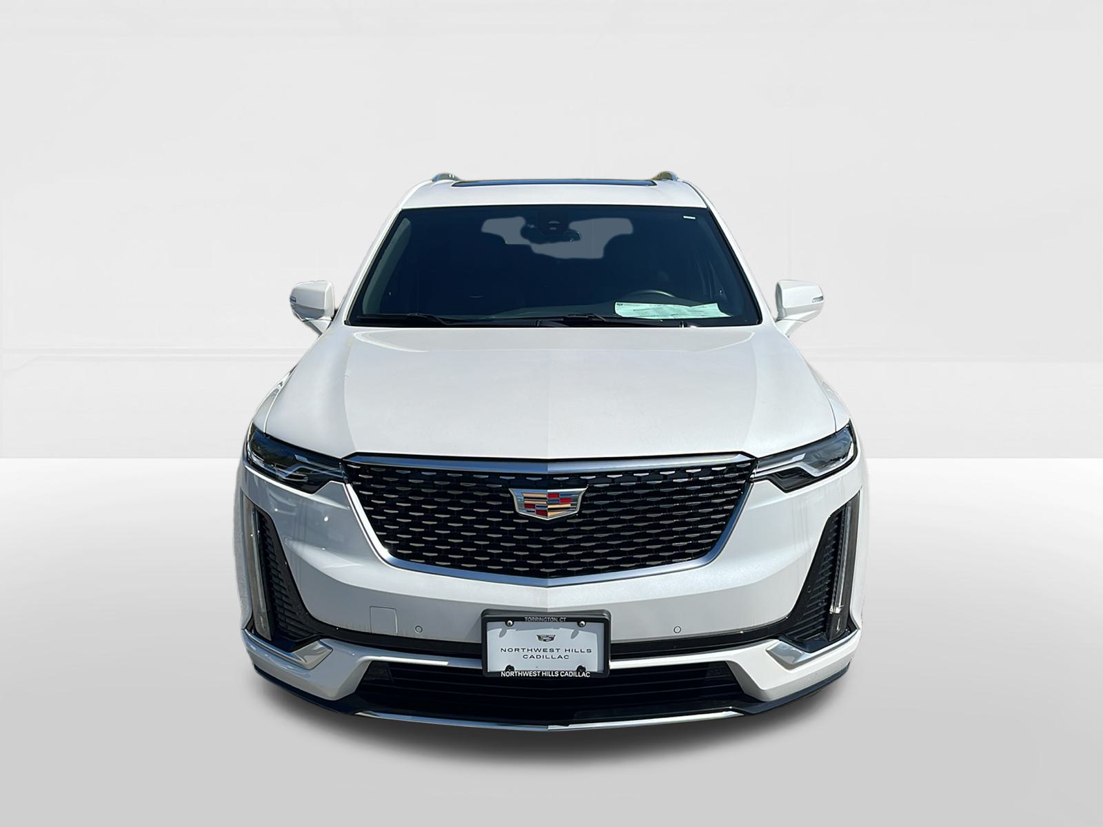 2024 Cadillac XT6 Luxury 2