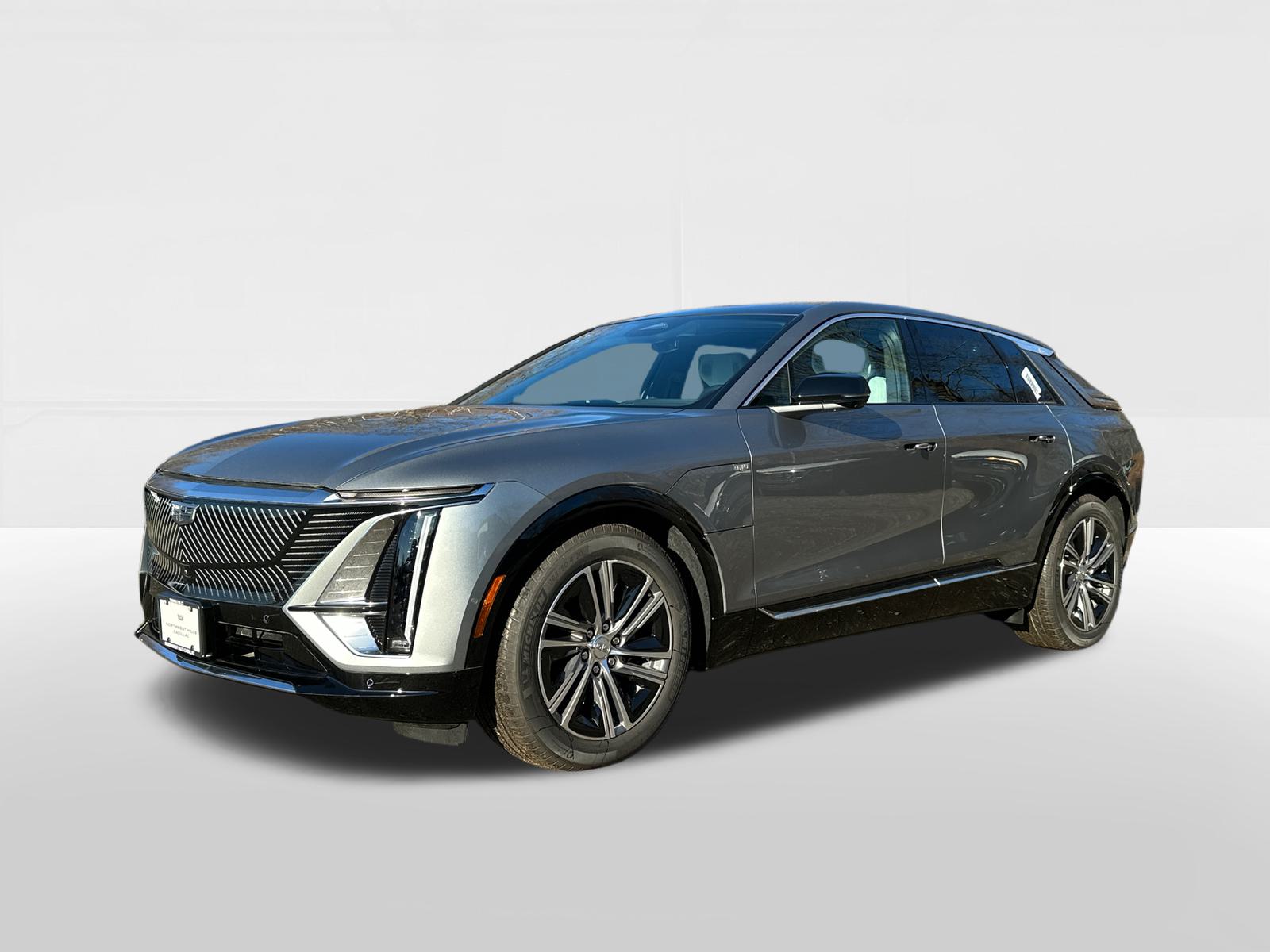 2024 Cadillac LYRIQ Luxury 1