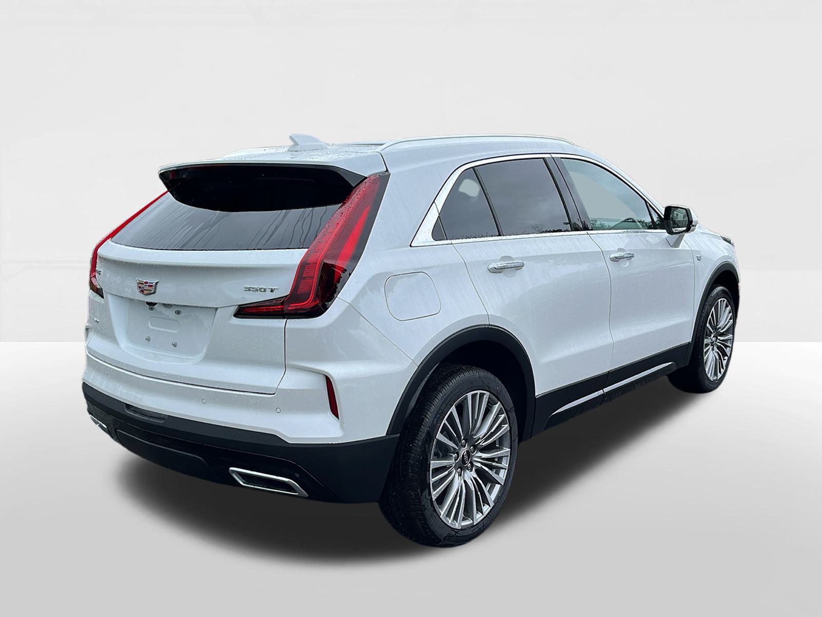 2024 Cadillac XT4 Premium Luxury 5