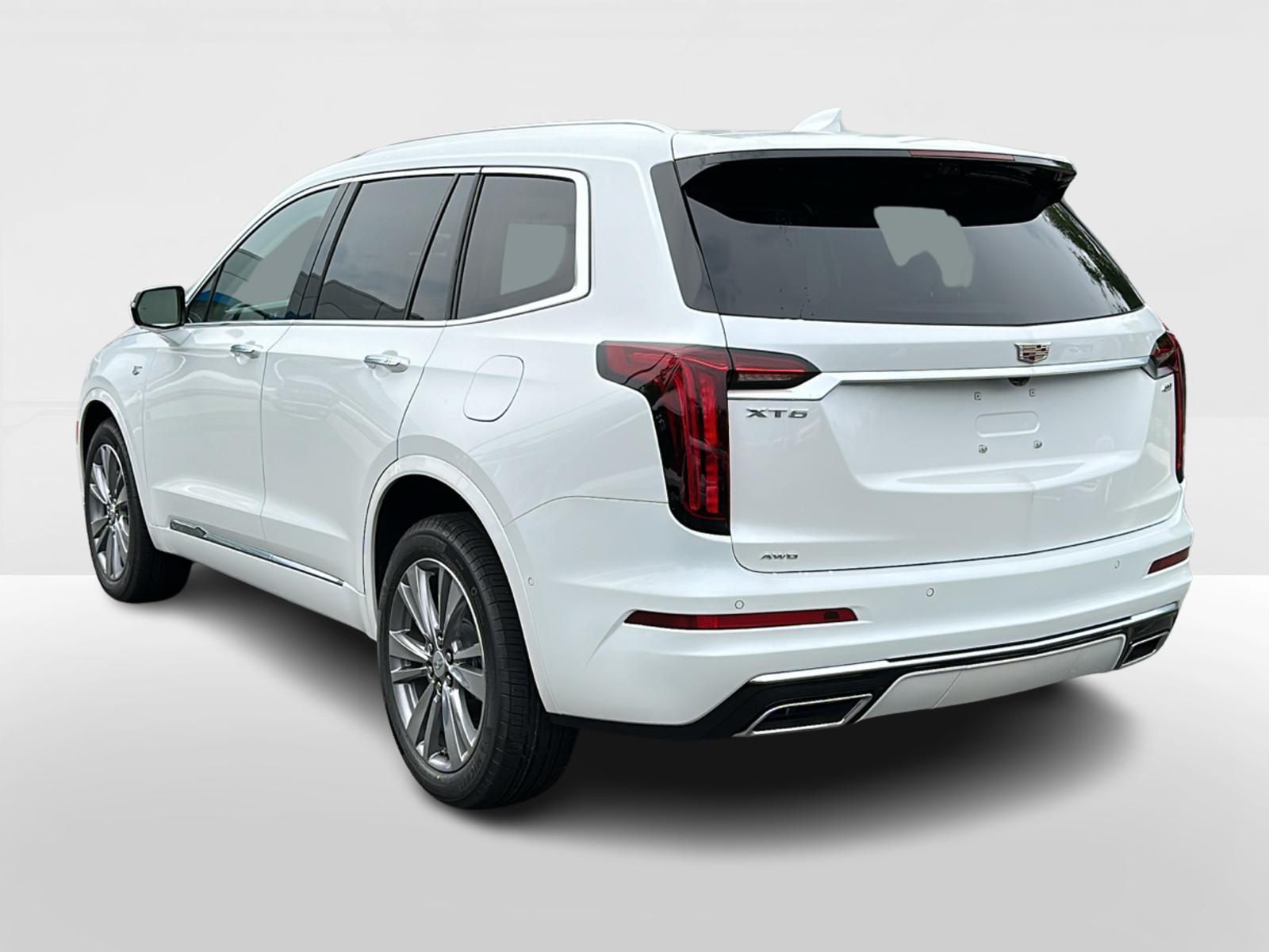 2025 Cadillac XT6 Premium Luxury 4