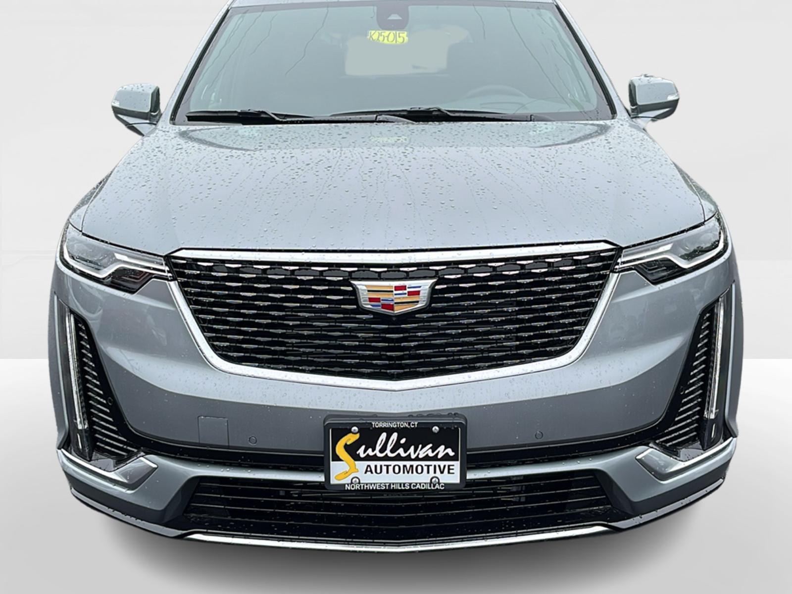 2025 Cadillac XT6 Premium Luxury 2