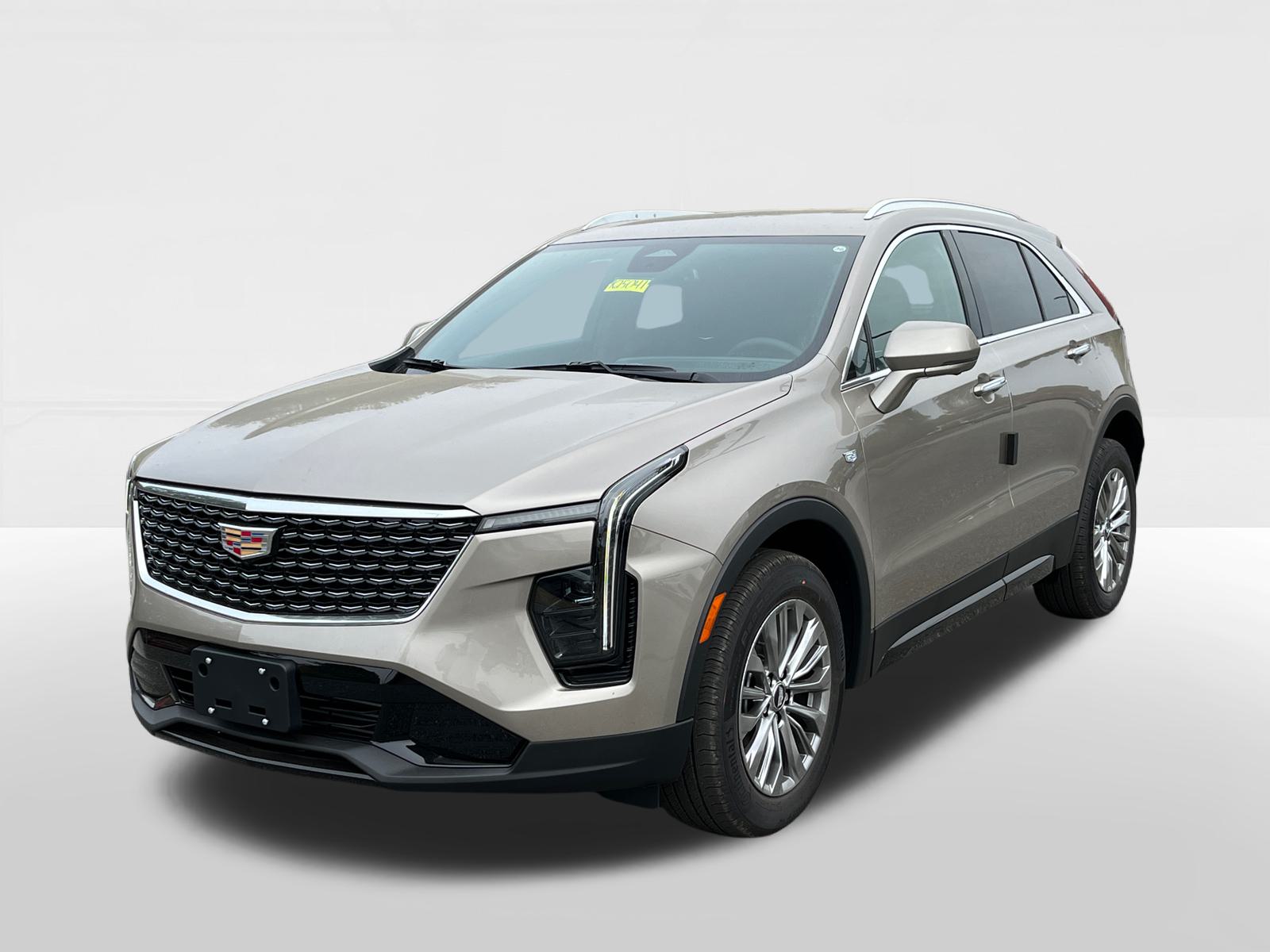 2025 Cadillac XT4 Premium Luxury 1