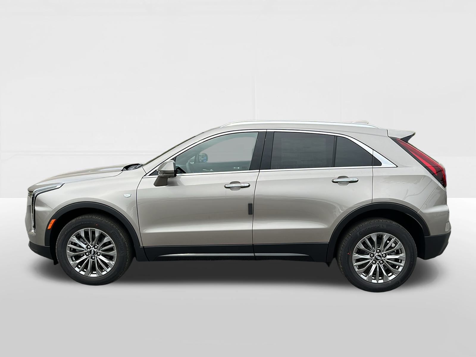 2025 Cadillac XT4 Premium Luxury 2