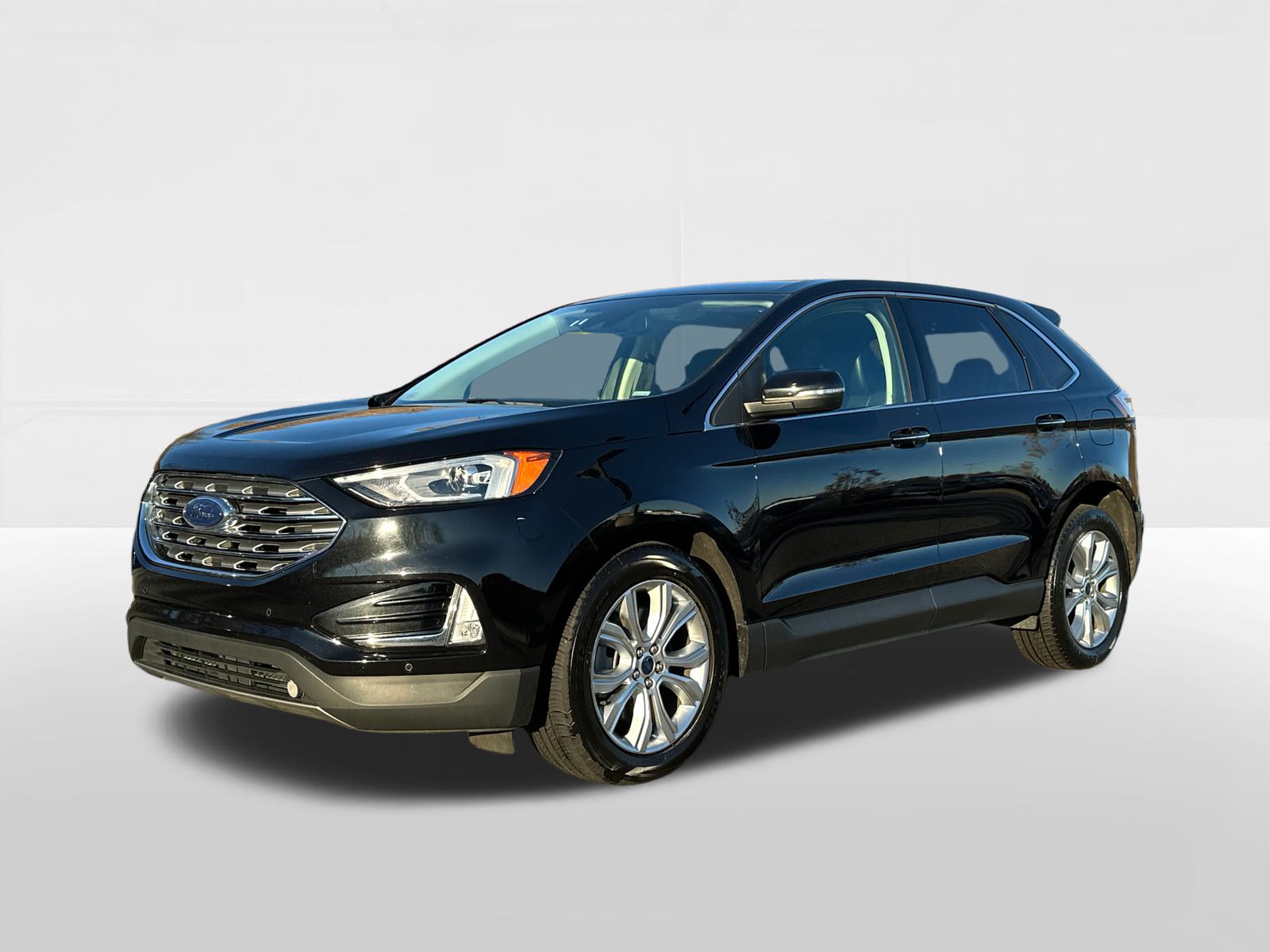 2022 Ford Edge Titanium 1