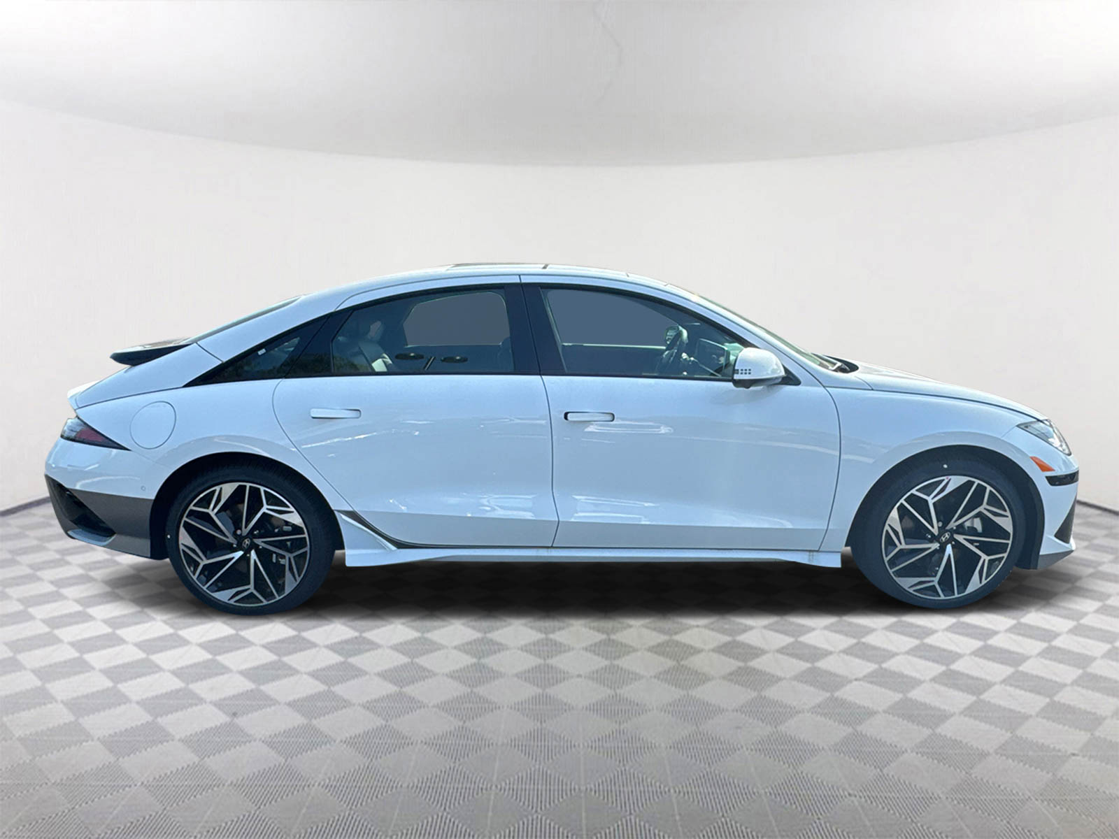 2025 Hyundai IONIQ 6 Limited 4