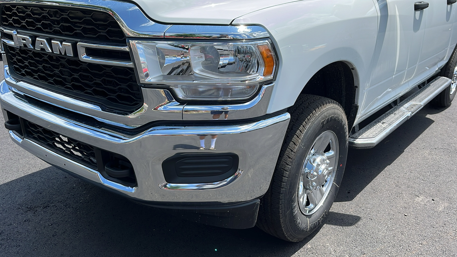 2024 Ram 2500 Tradesman 9