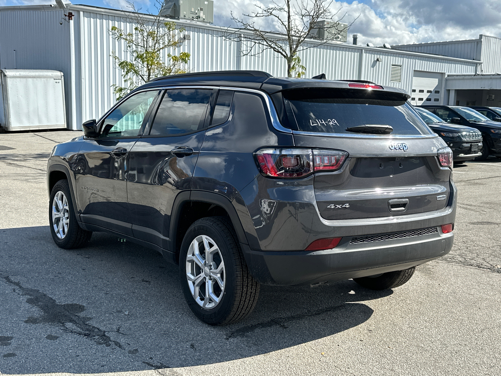 2024 Jeep Compass Latitude 2