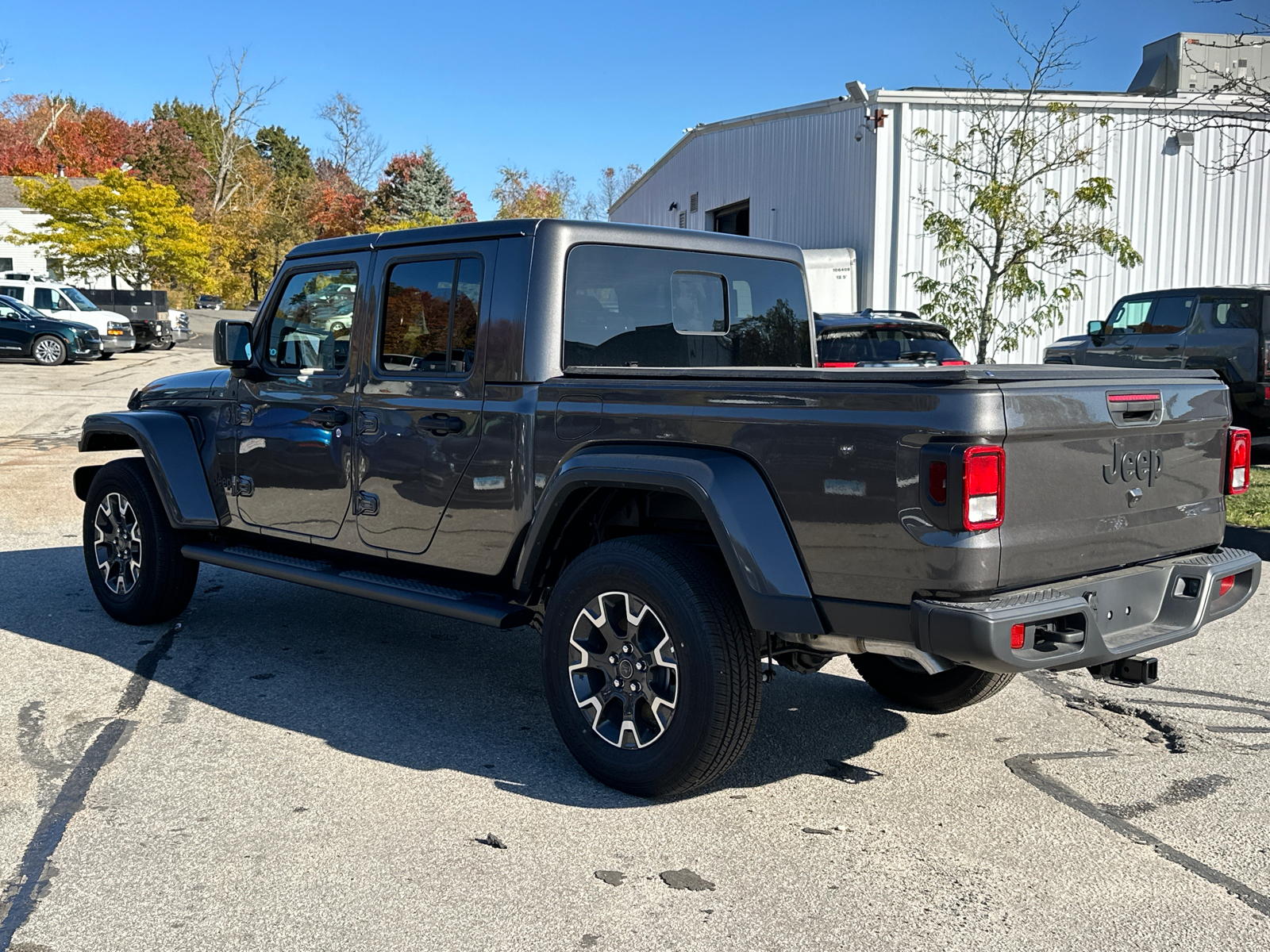 2024 Jeep Gladiator Sport 2