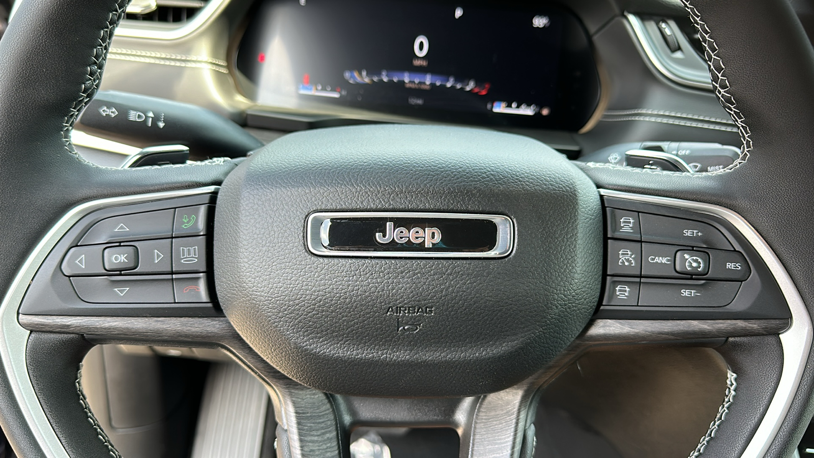 2024 Jeep Grand Cherokee Limited 11