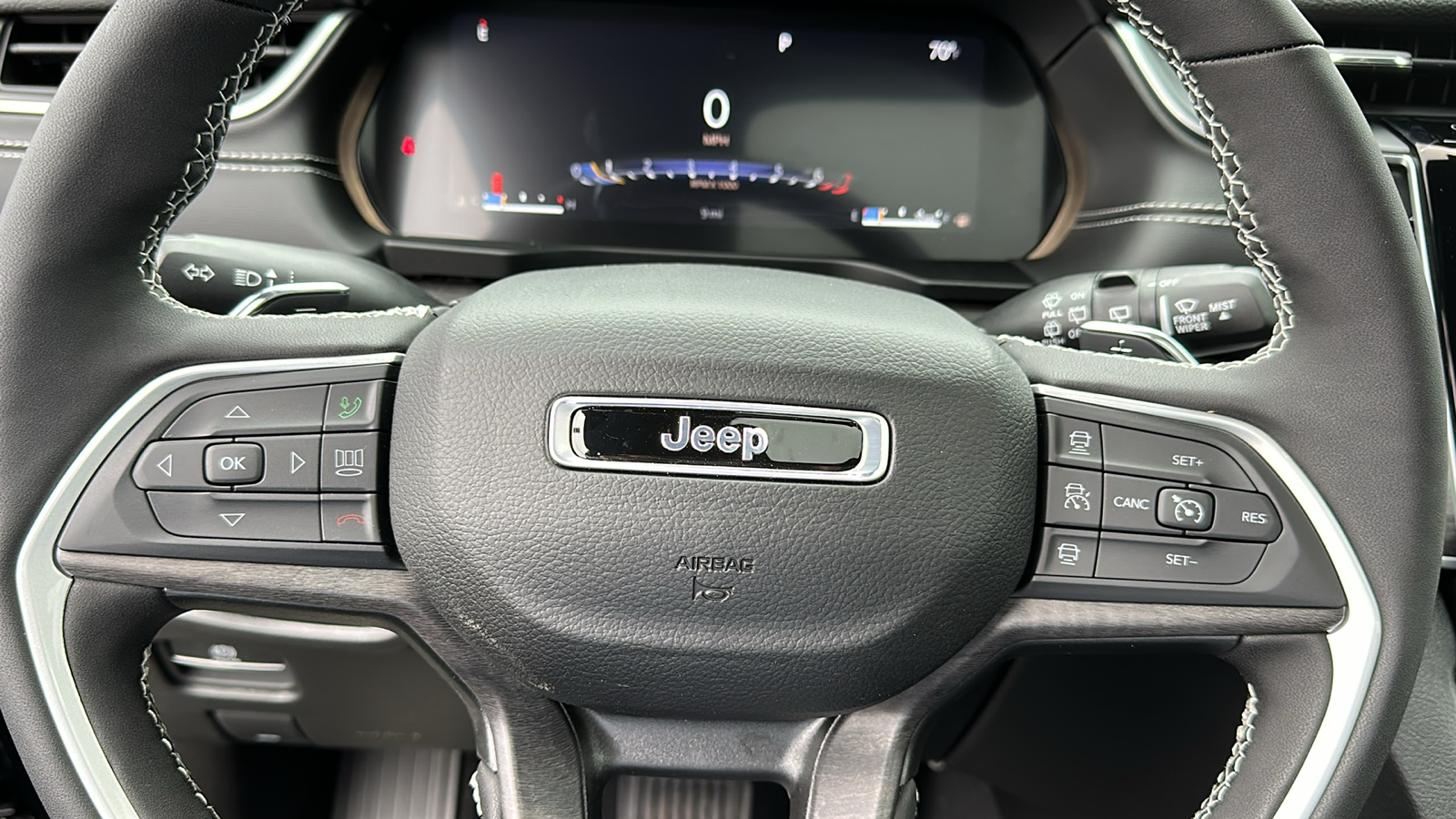 2024 Jeep Grand Cherokee Limited 11