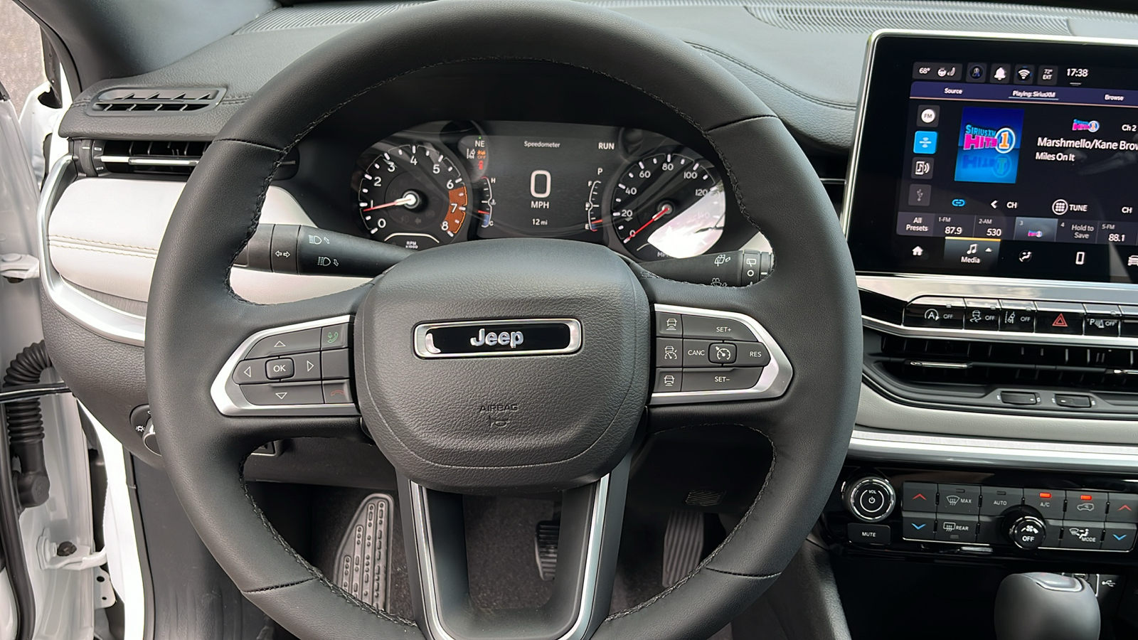 2024 Jeep Compass Limited 13