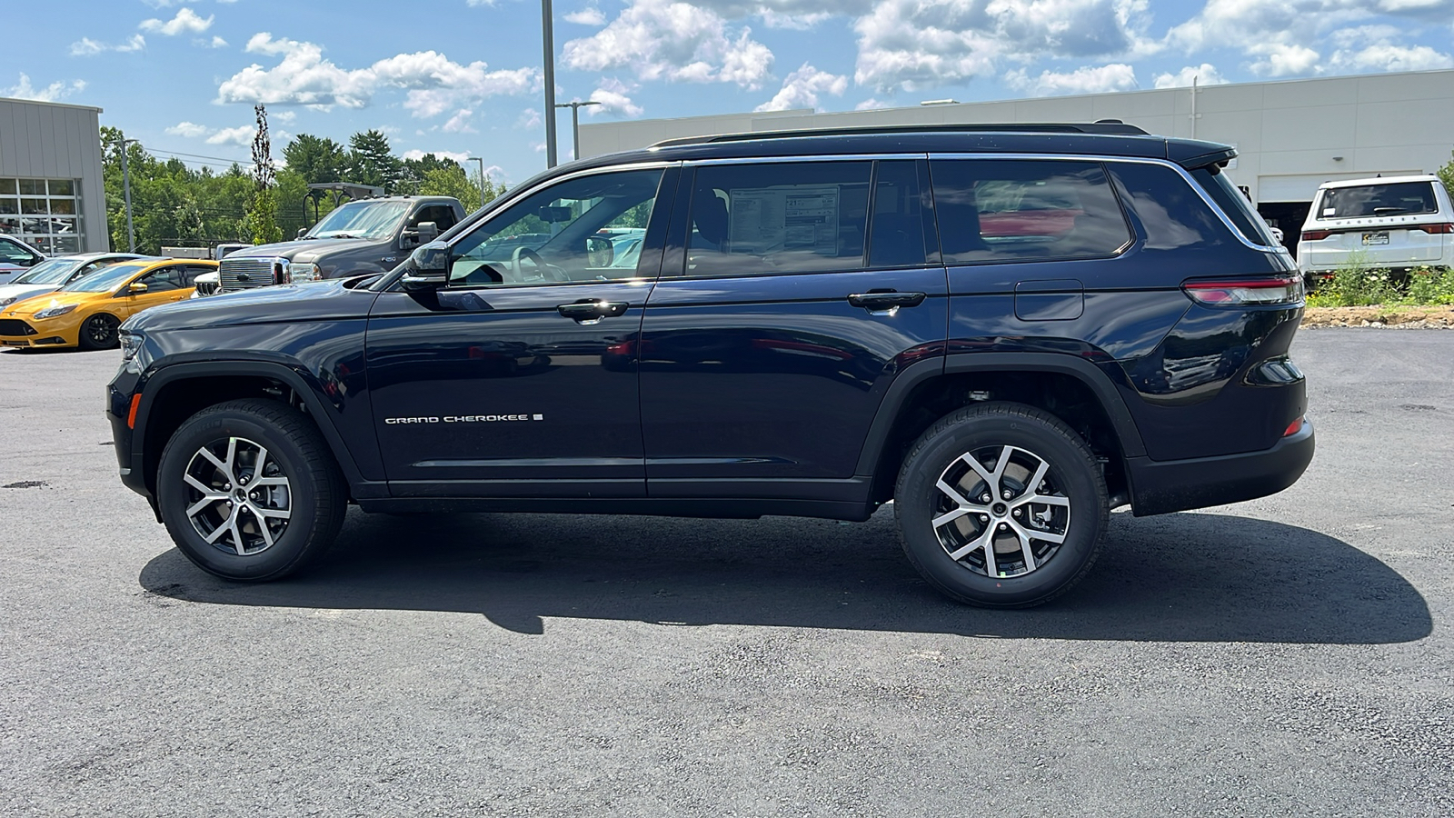 2024 Jeep Grand Cherokee L Limited 8