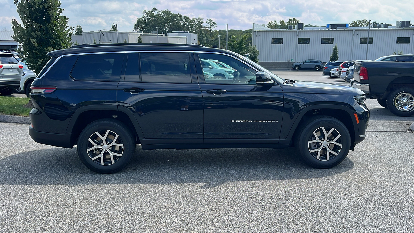 2024 Jeep Grand Cherokee L Limited 6