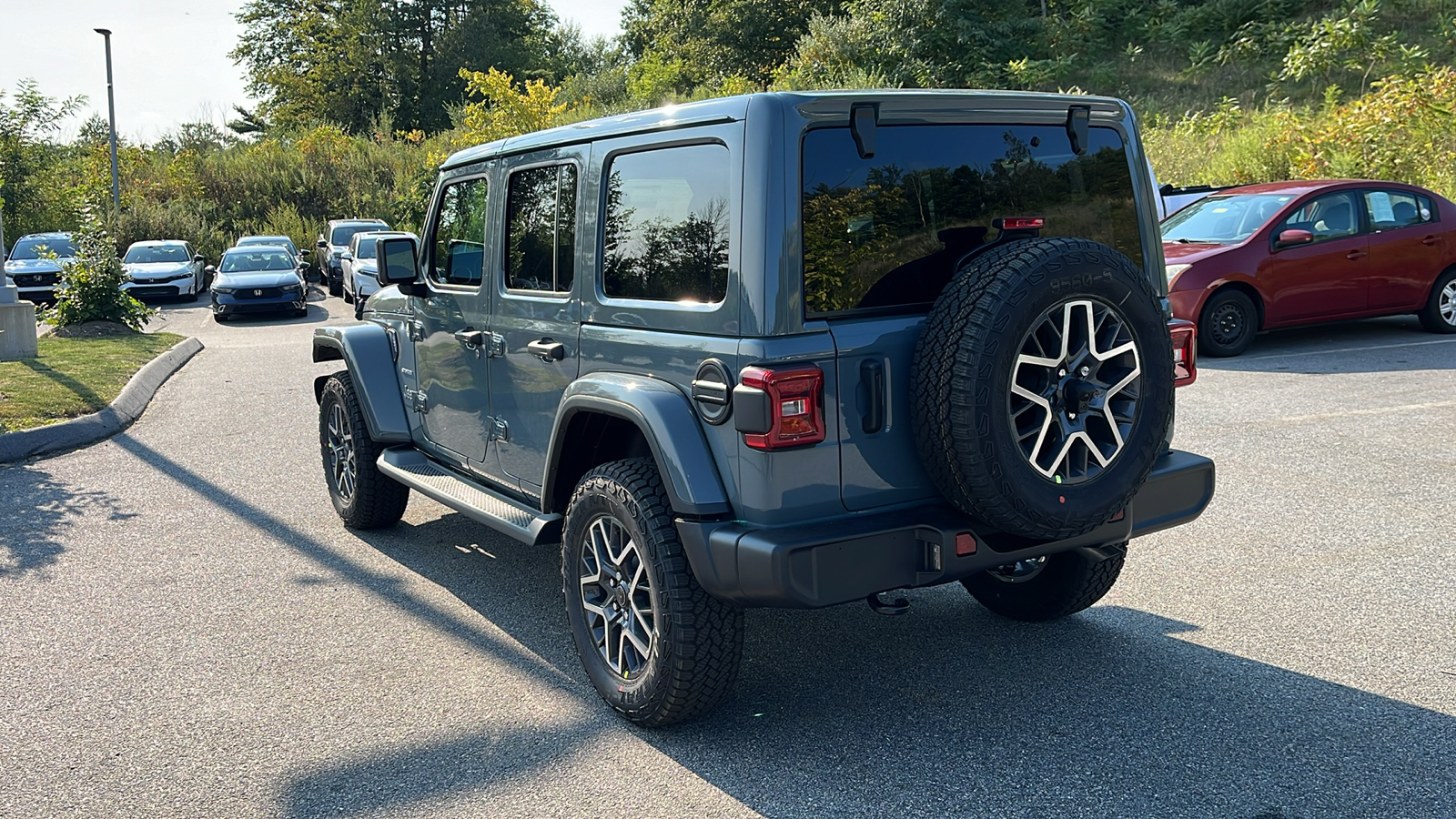 2024 Jeep Wrangler Sahara 3