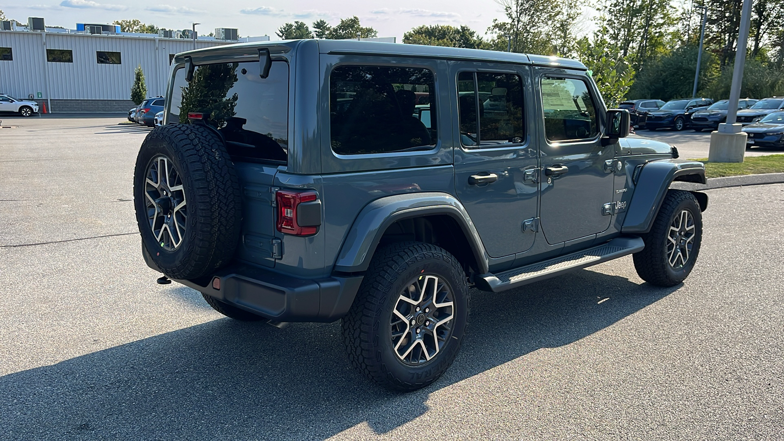 2024 Jeep Wrangler Sahara 5