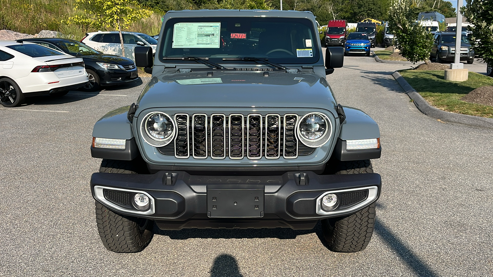 2024 Jeep Wrangler Sahara 8