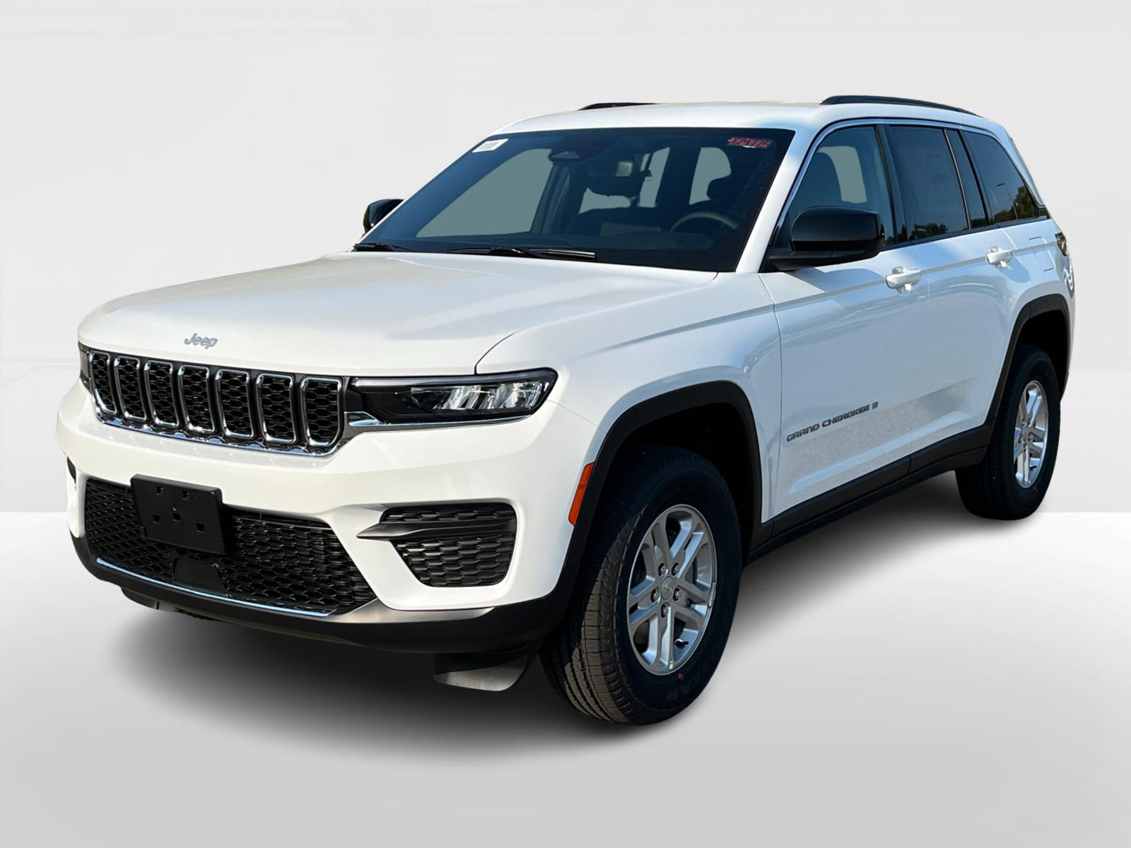 2024 Jeep Grand Cherokee Laredo 1