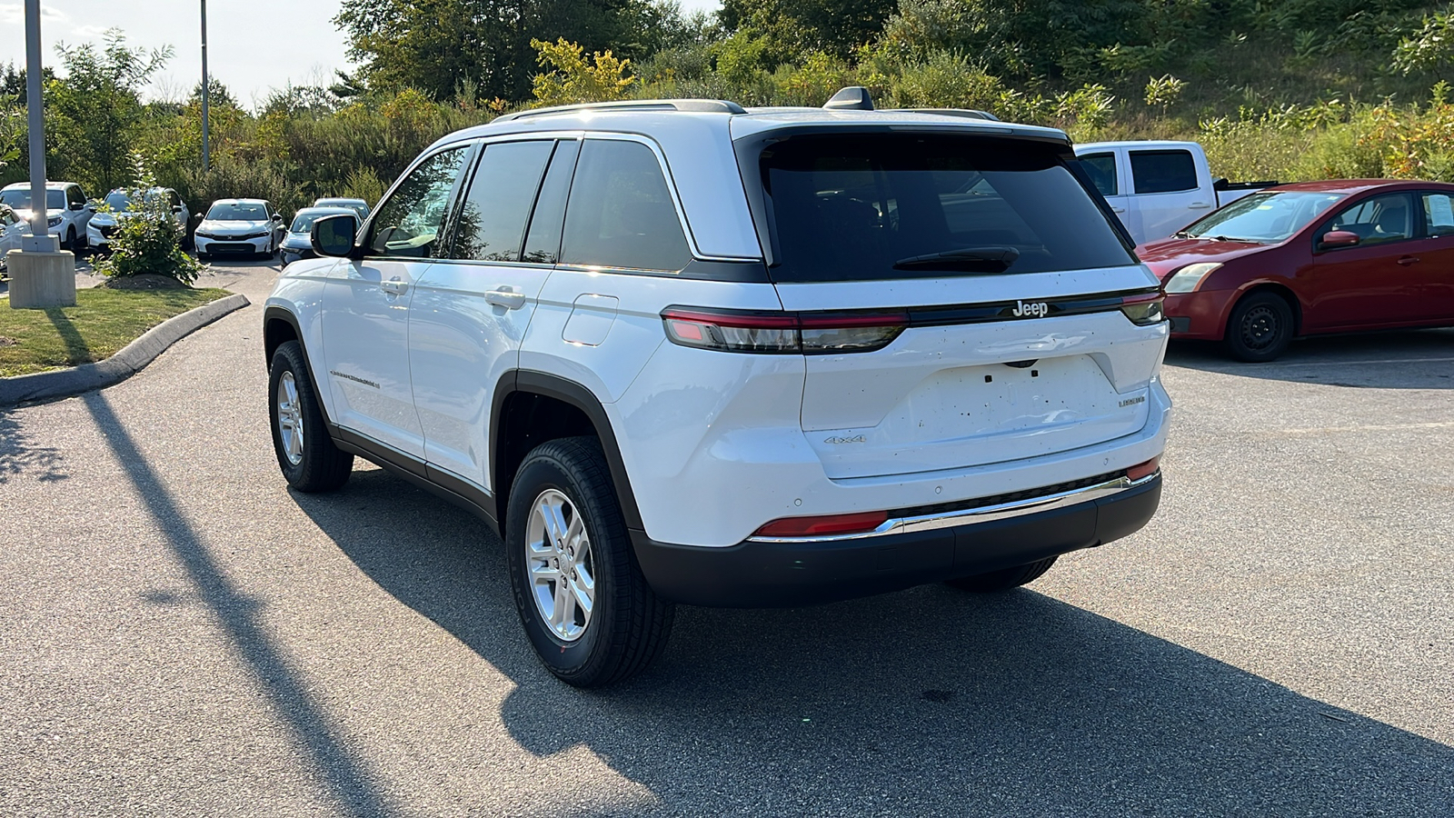 2024 Jeep Grand Cherokee Laredo 3