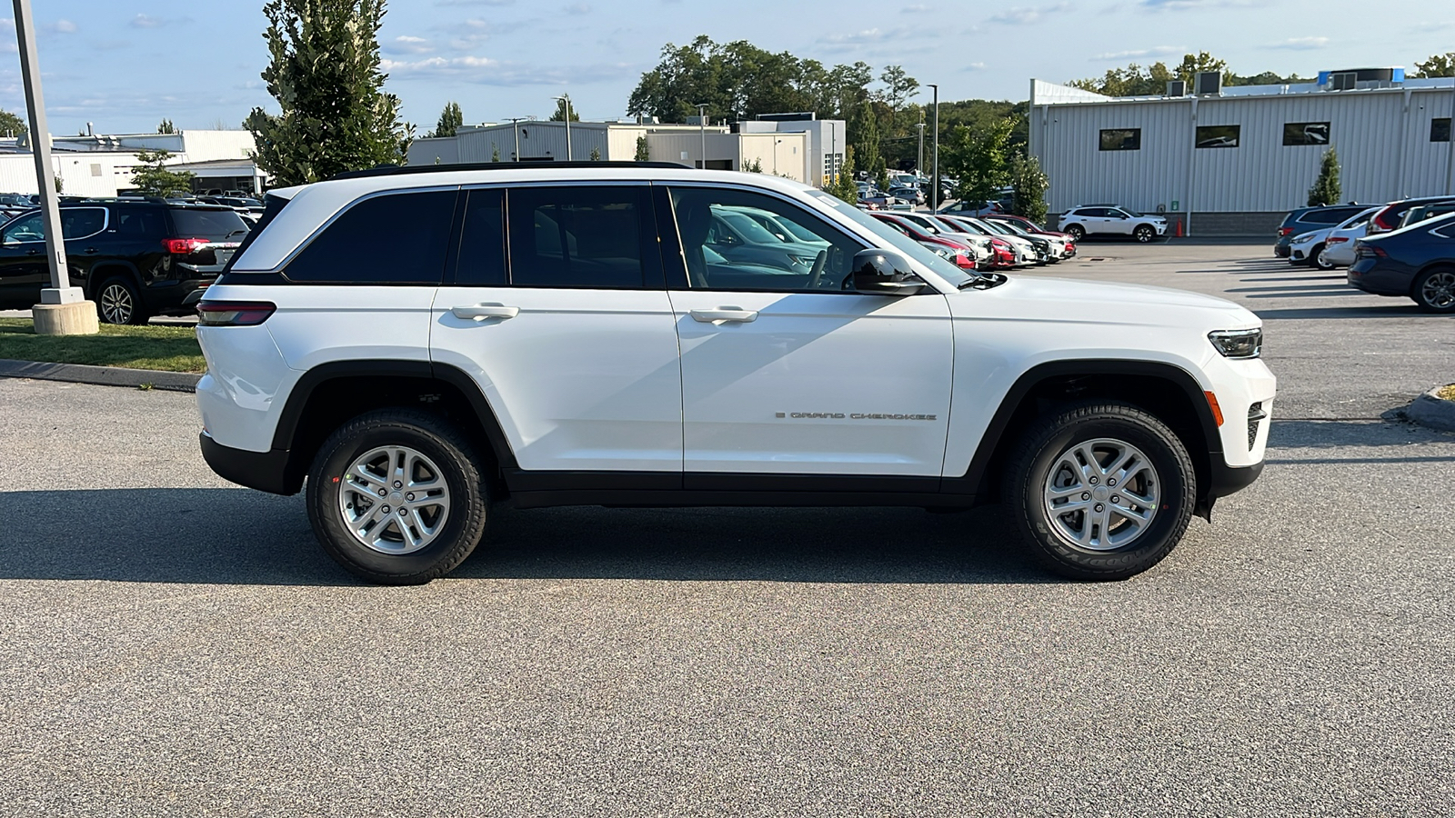 2024 Jeep Grand Cherokee Laredo 6