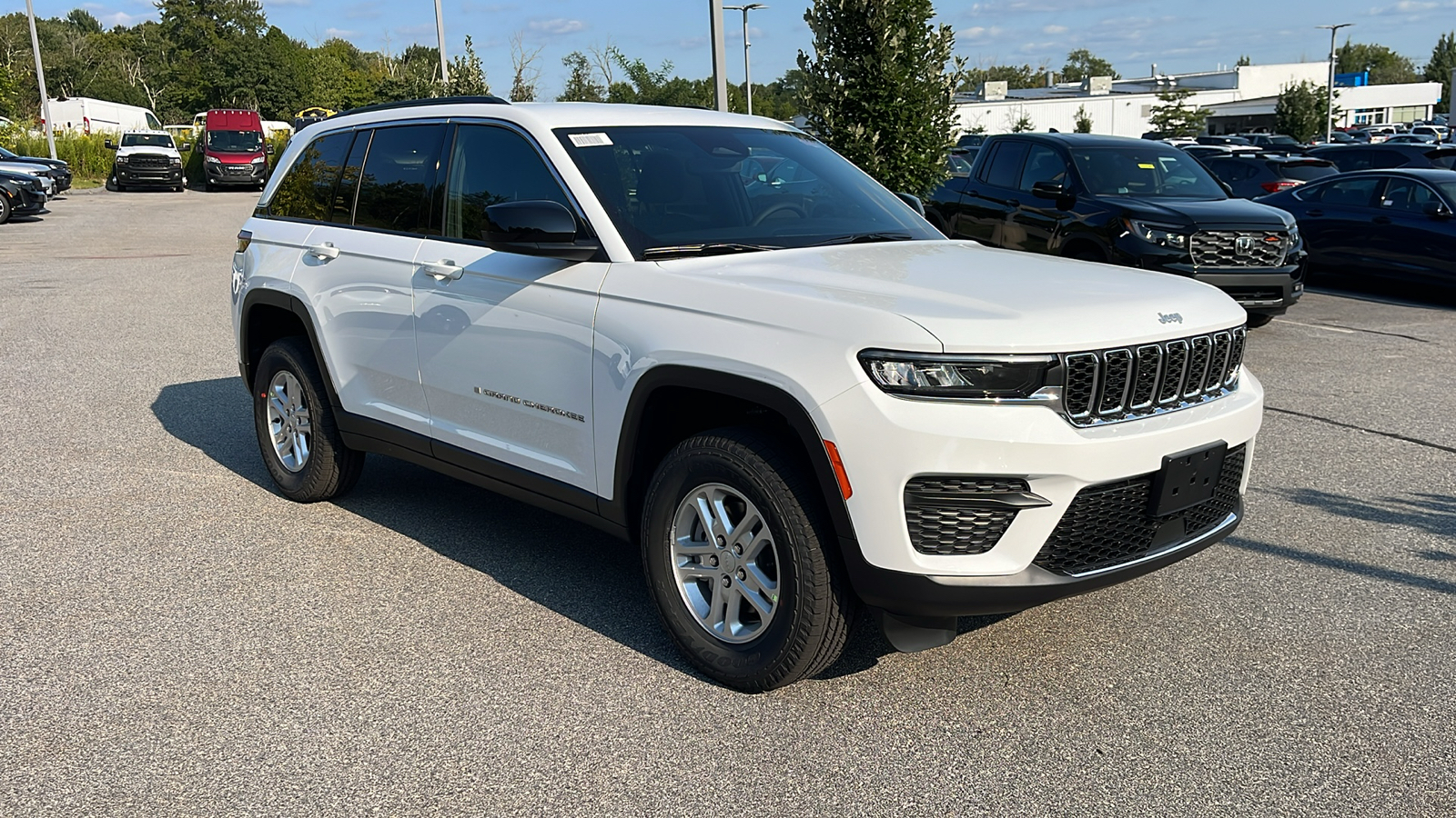 2024 Jeep Grand Cherokee Laredo 7