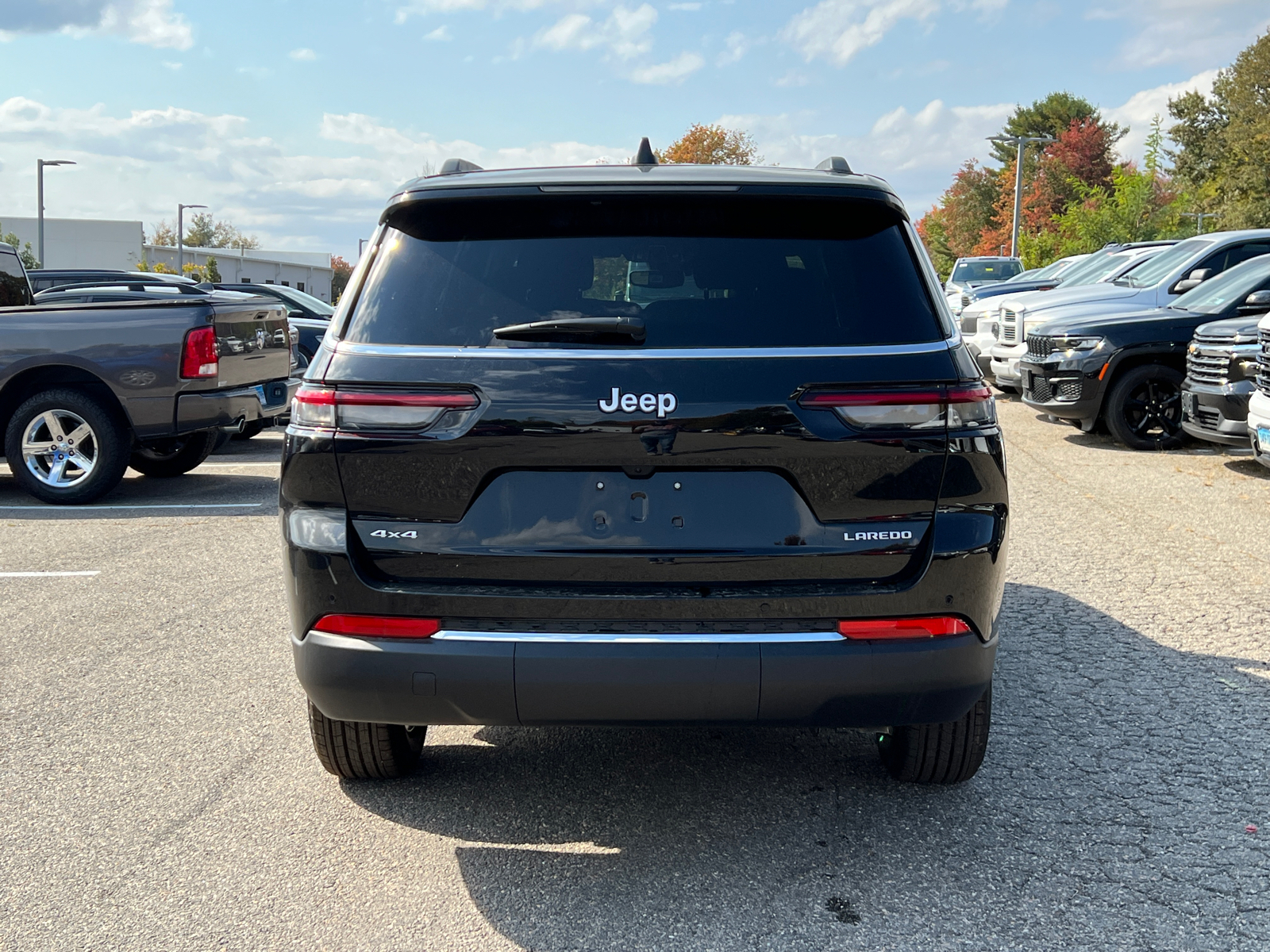 2024 Jeep Grand Cherokee L Laredo 3