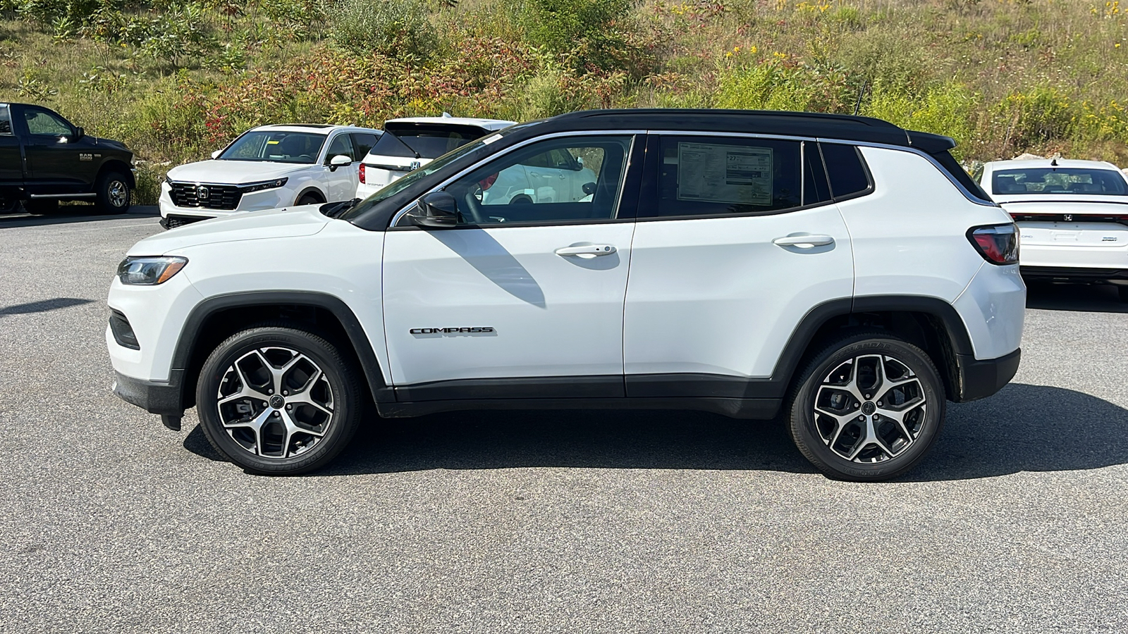 2025 Jeep Compass Limited 8