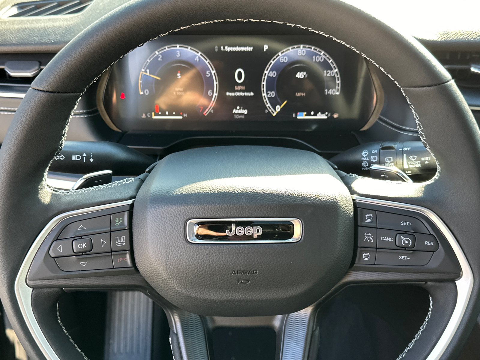 2025 Jeep Grand Cherokee Altitude X 13