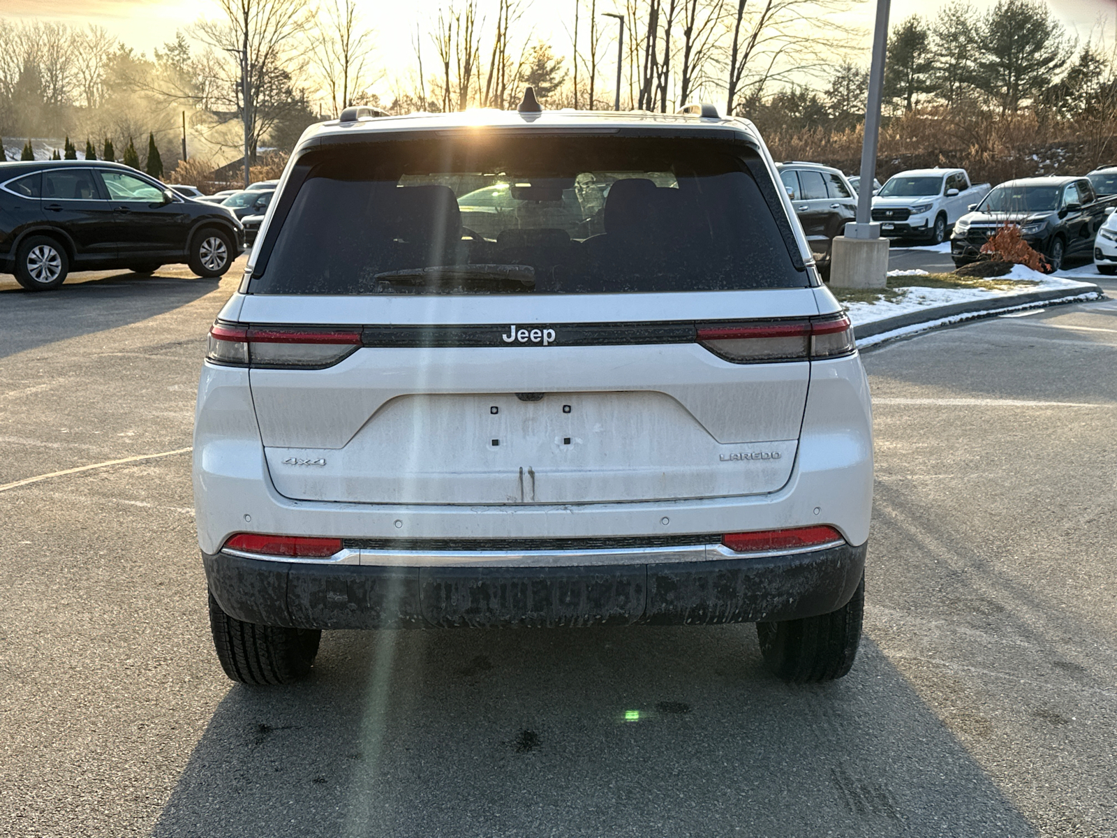 2025 Jeep Grand Cherokee Laredo 3