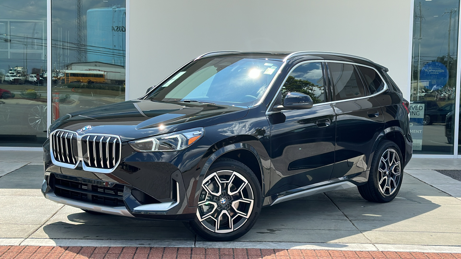 2025 BMW X1 xDrive28i 1