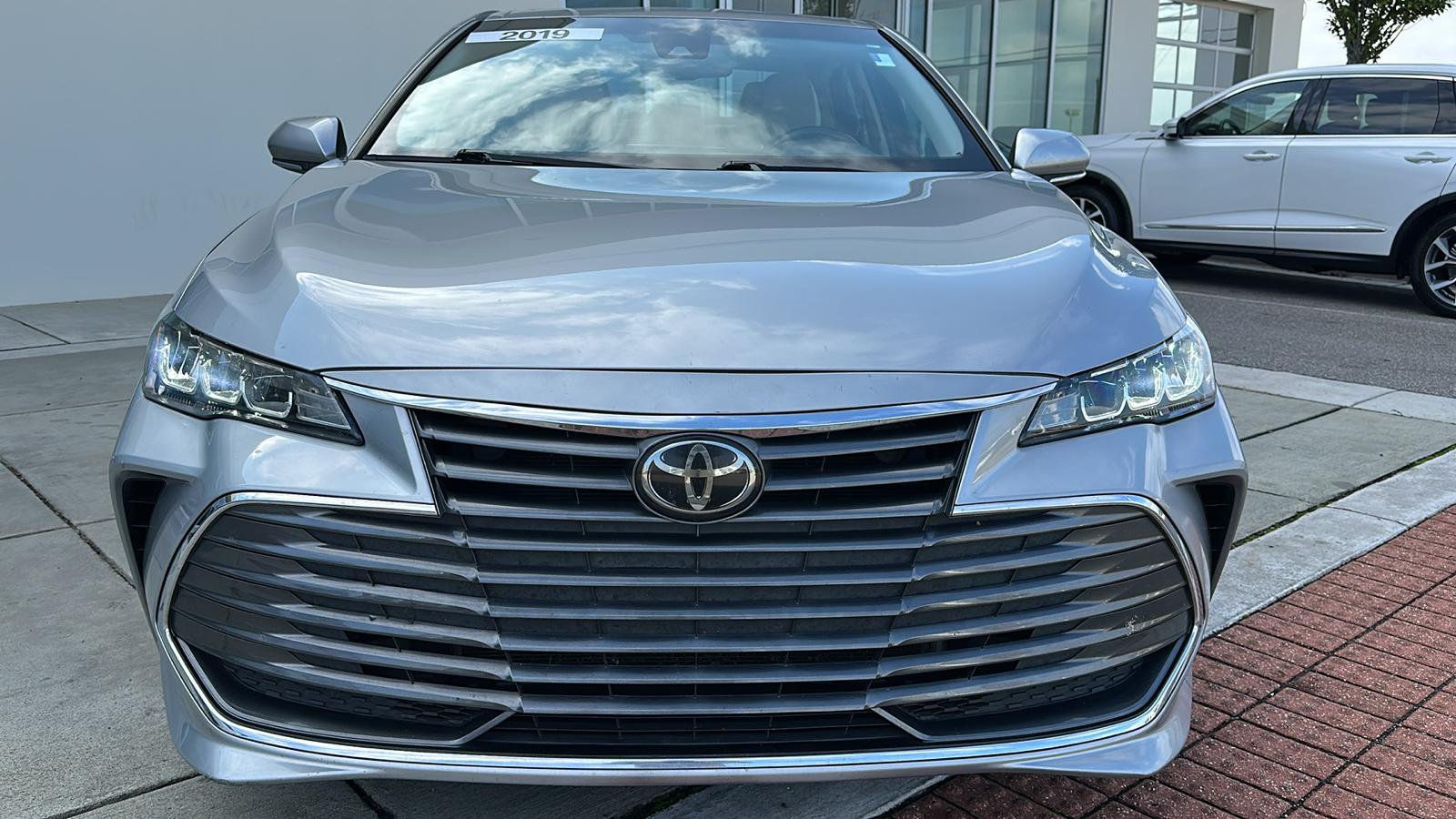 2019 Toyota Avalon XLE 10