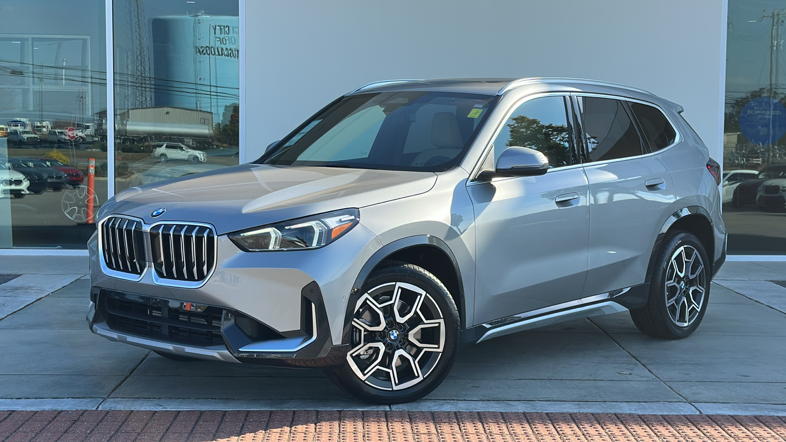 2025 BMW X1 xDrive28i 1