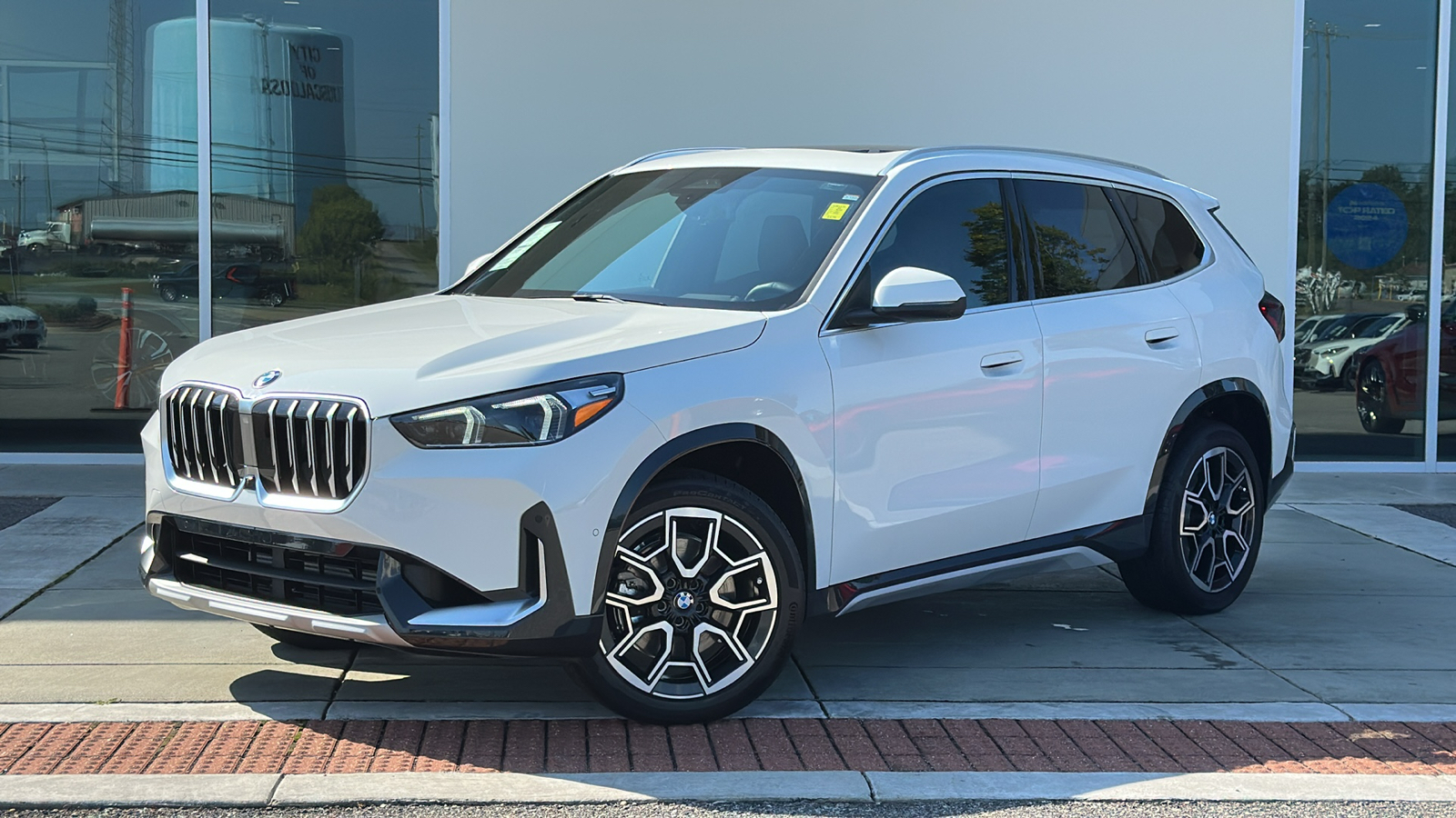 2025 BMW X1 xDrive28i 1