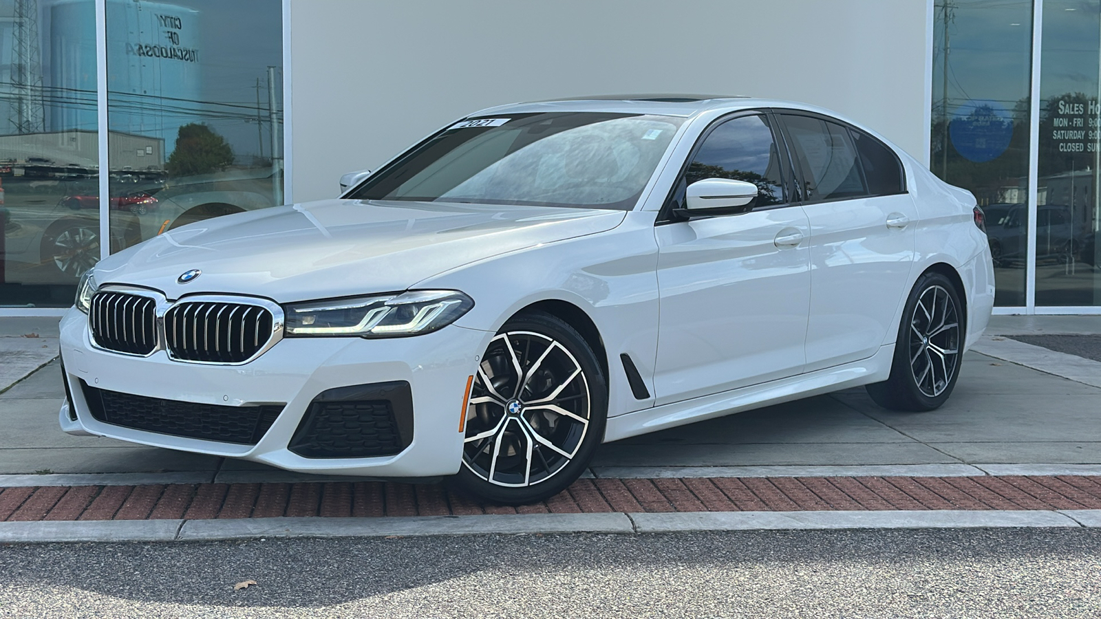 2021 BMW 5 Series 530i 1