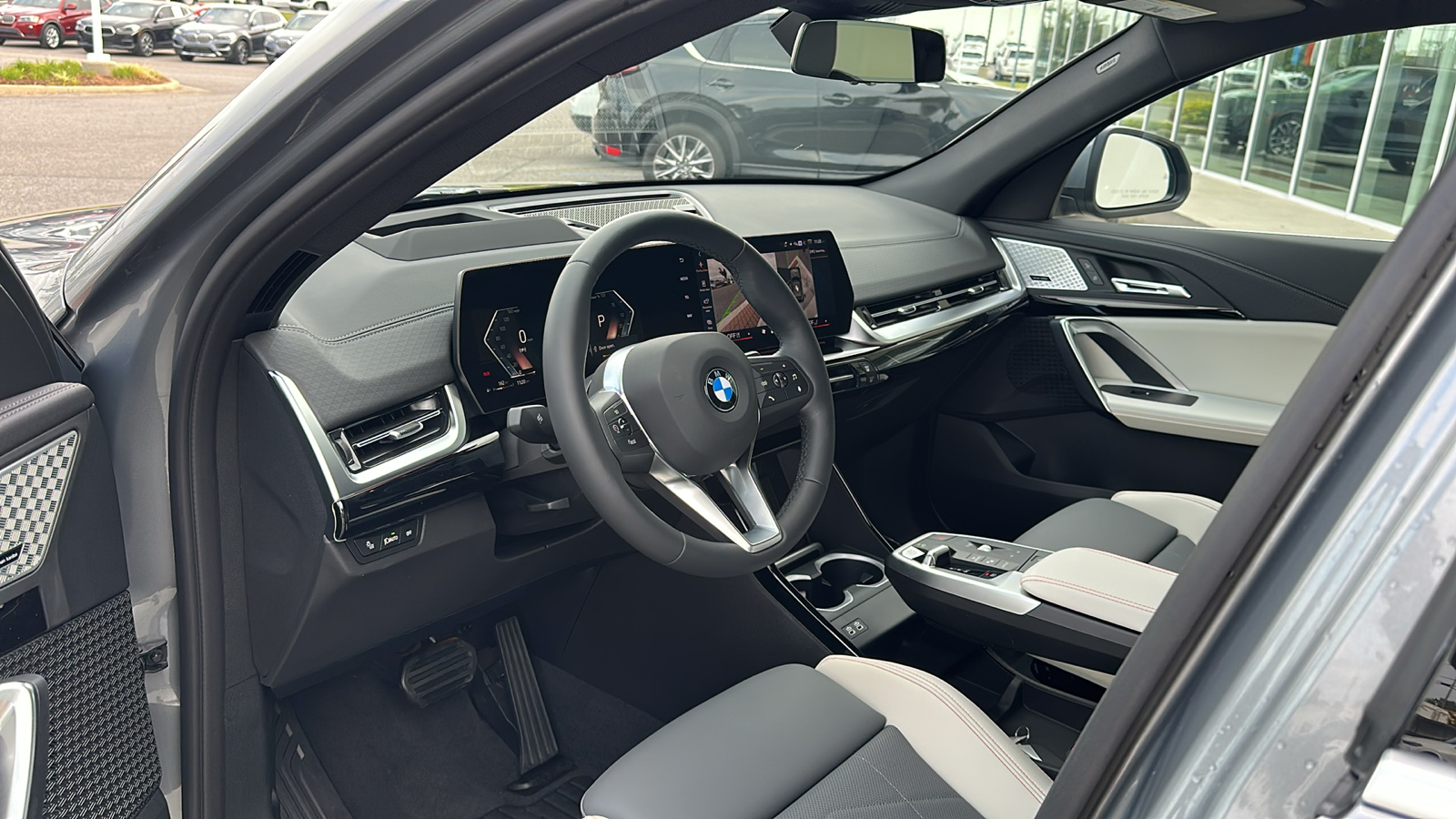 2025 BMW X2 xDrive28i 13