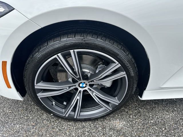 2024 BMW 3 Series 330i 6