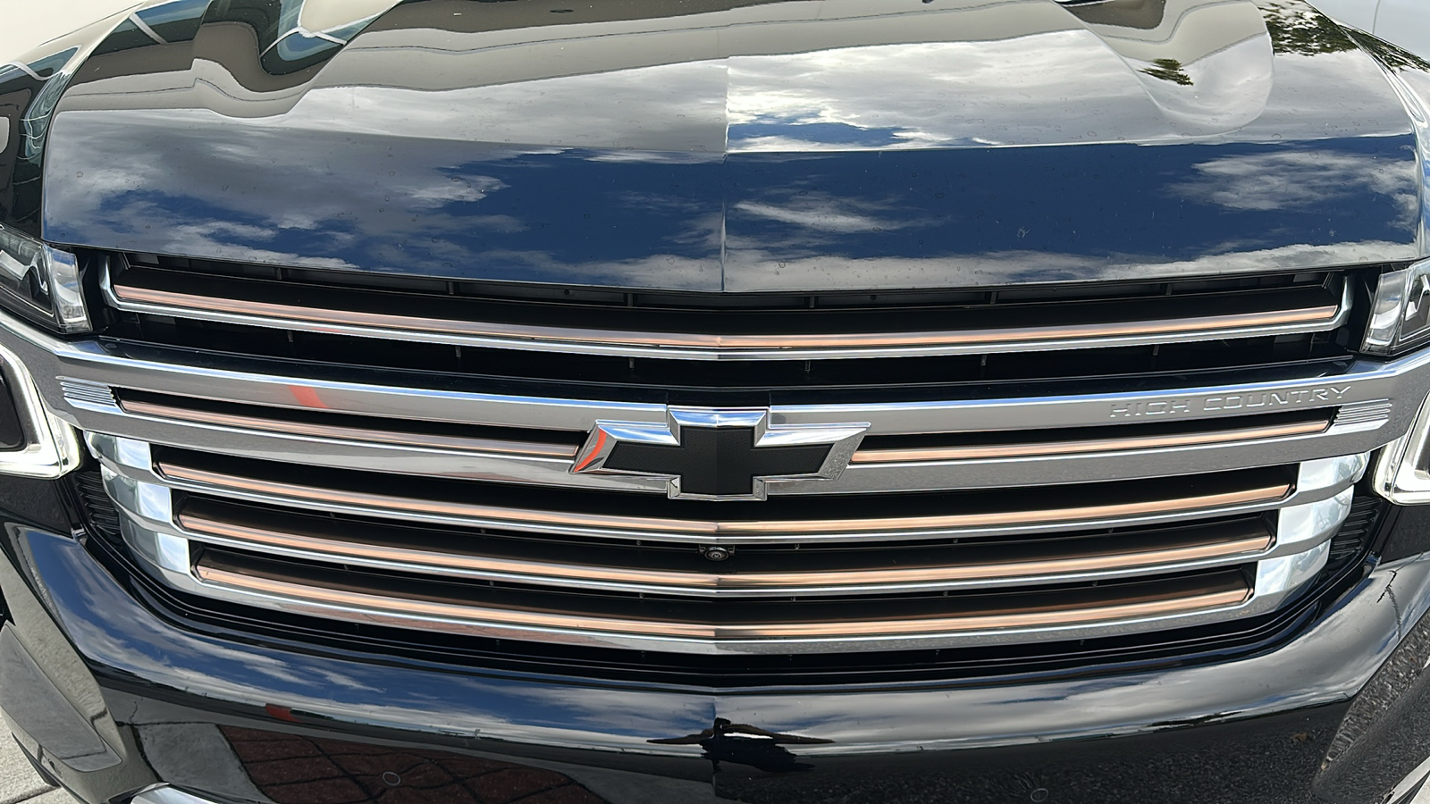 2024 Chevrolet Suburban High Country 9