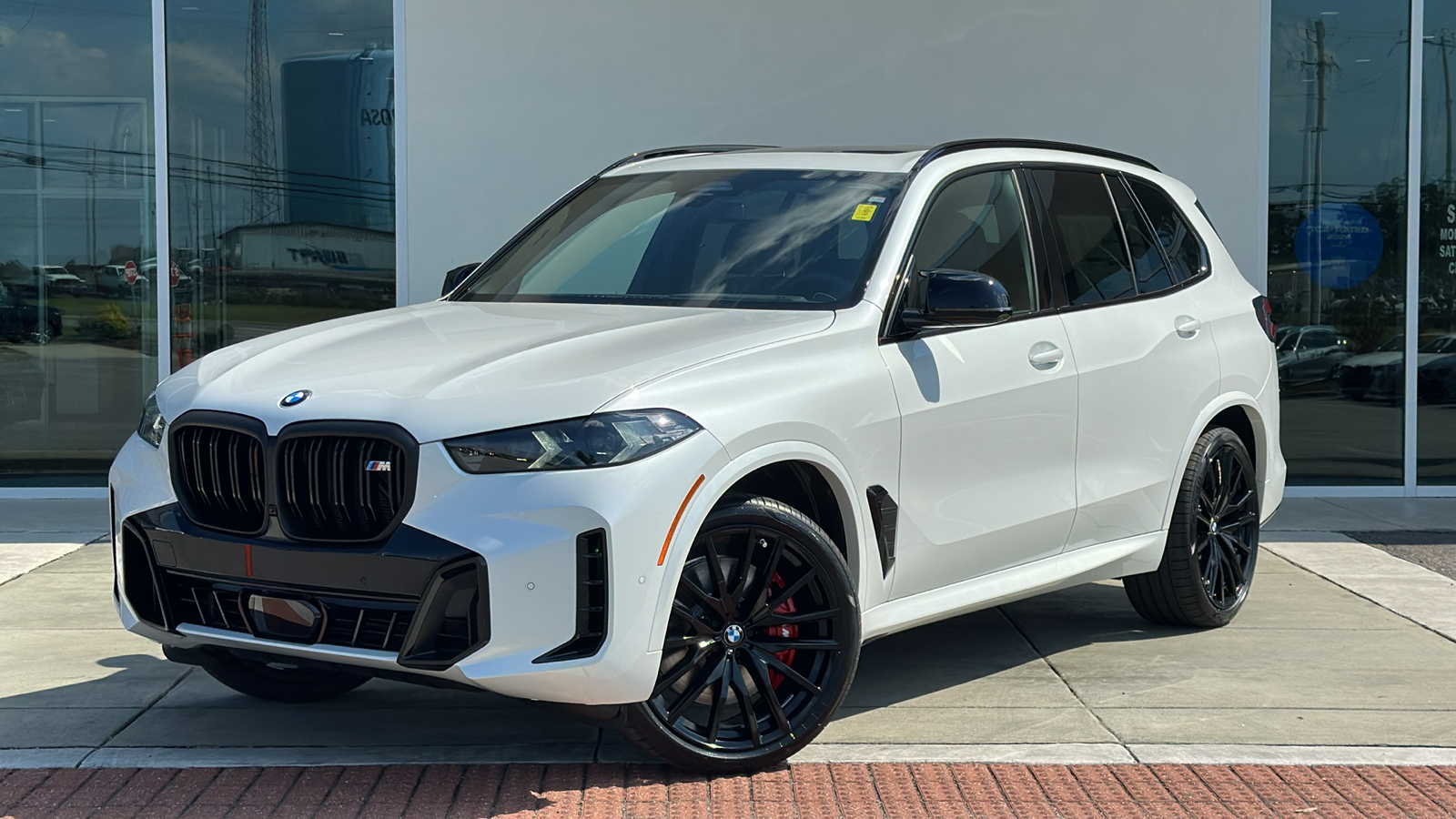 2025 BMW X5 M60i 1