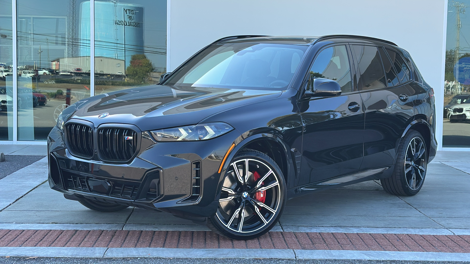 2025 BMW X5 M60i 1