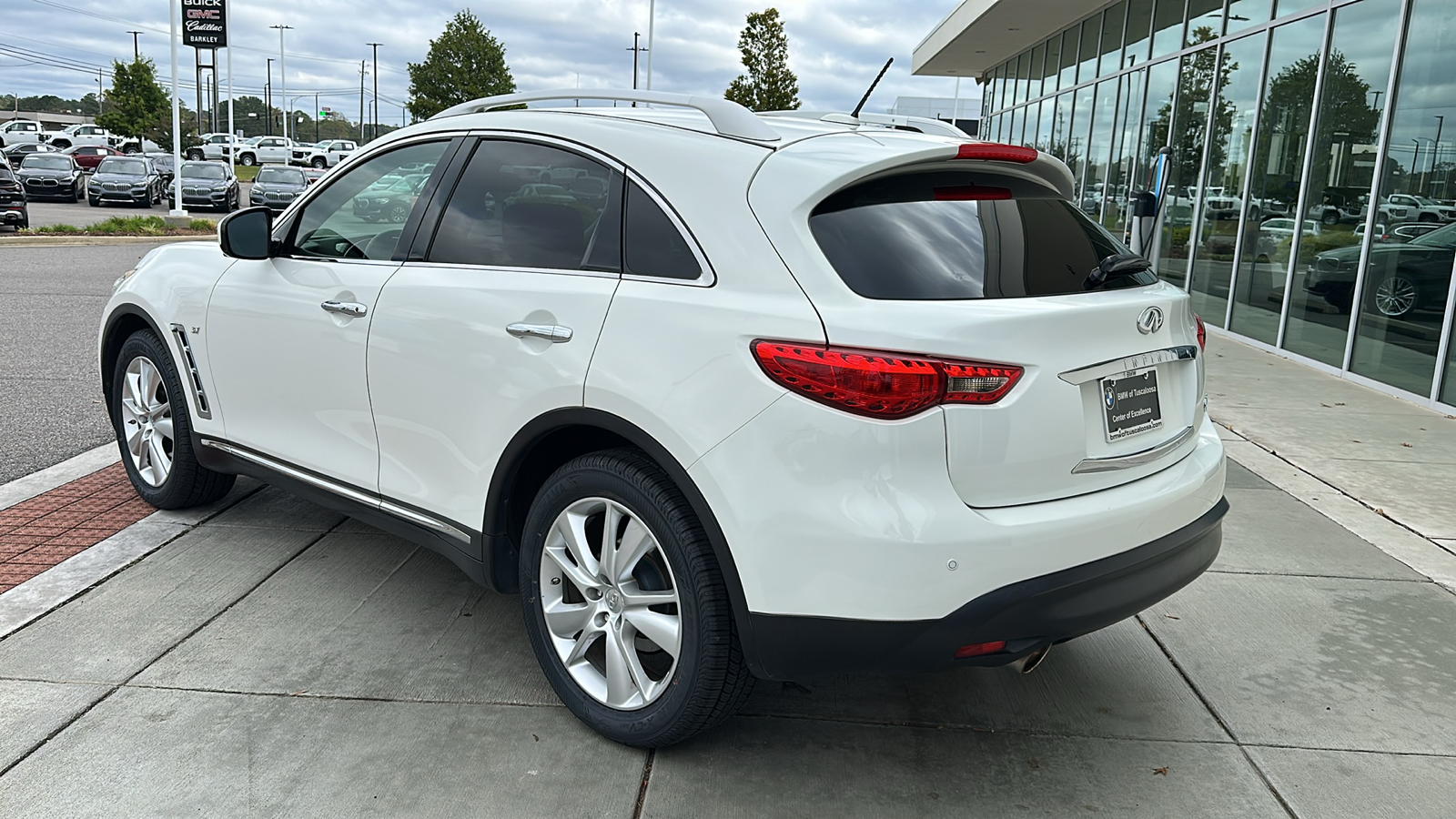 2016 INFINITI QX70 Base 4