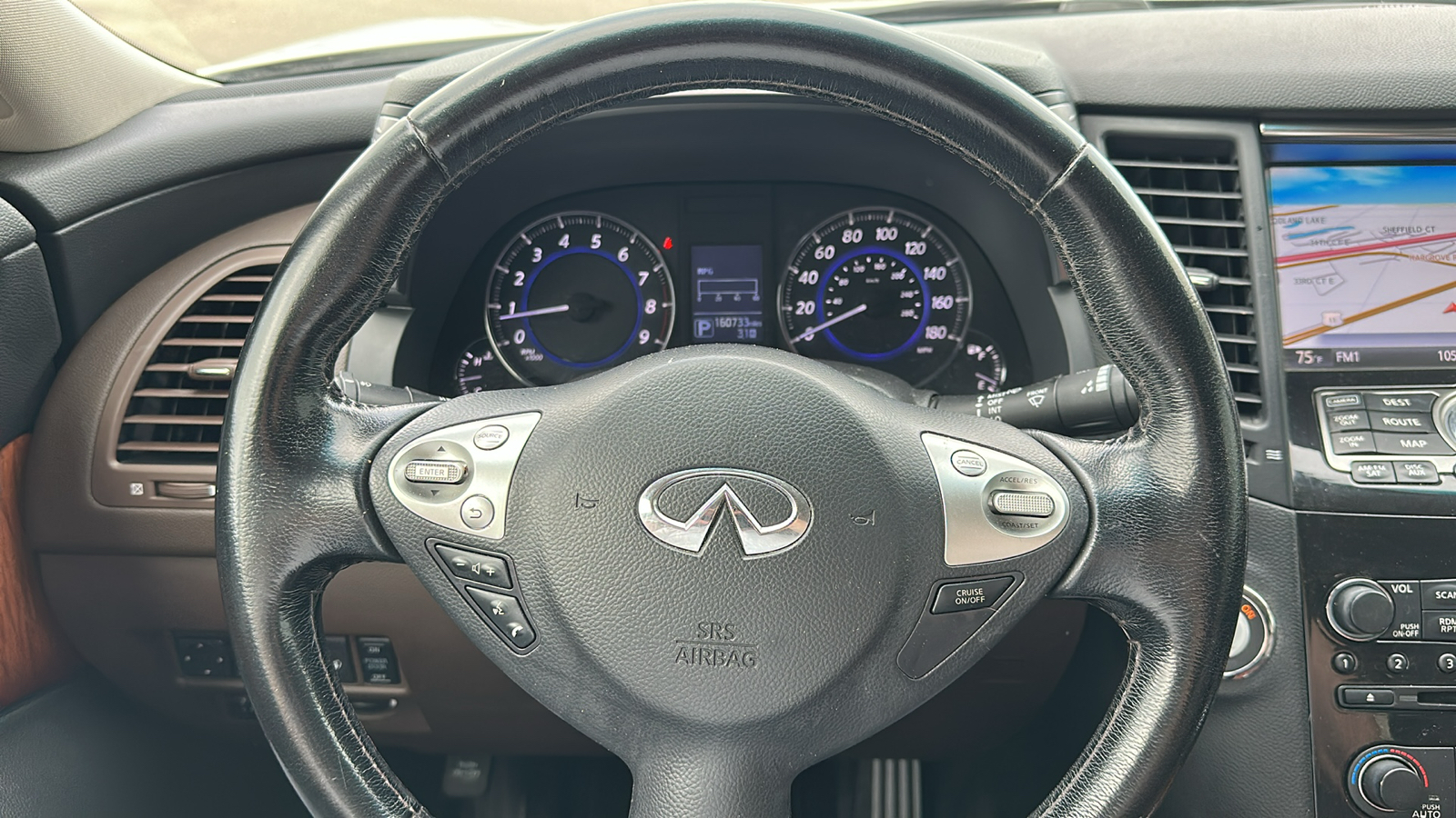 2016 INFINITI QX70 Base 13