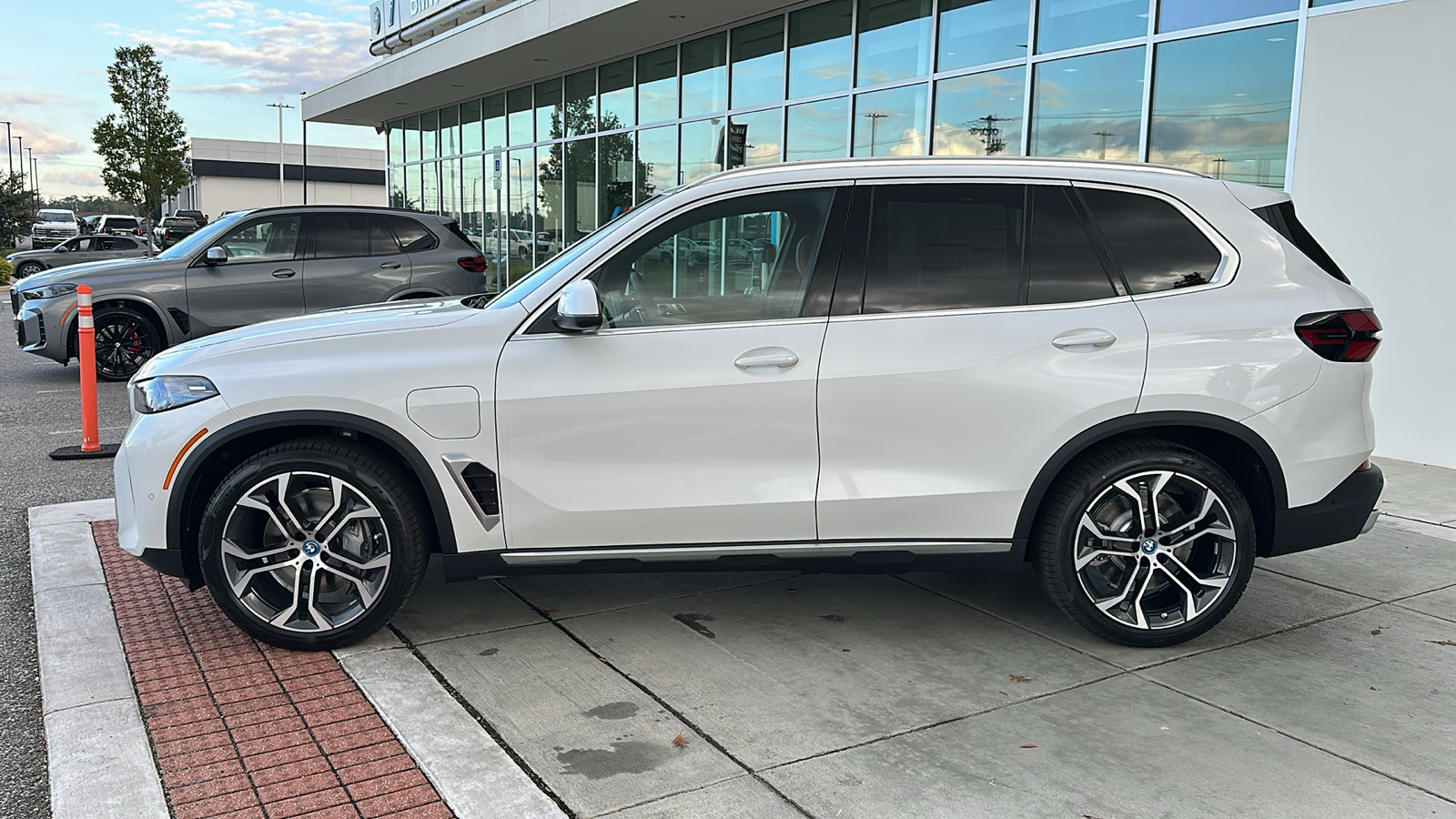 2025 BMW X5 xDrive50e 3