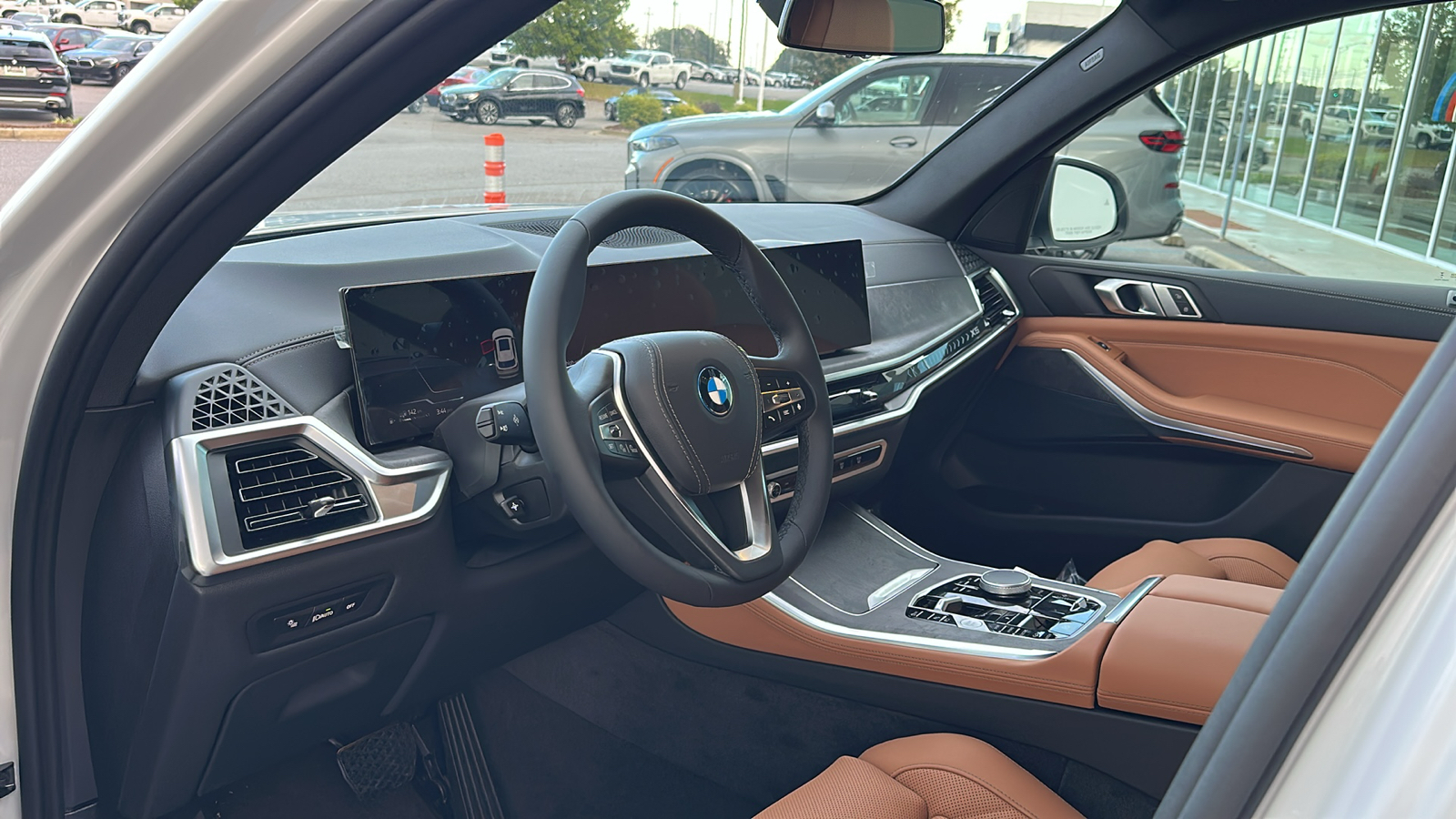 2025 BMW X5 xDrive50e 13