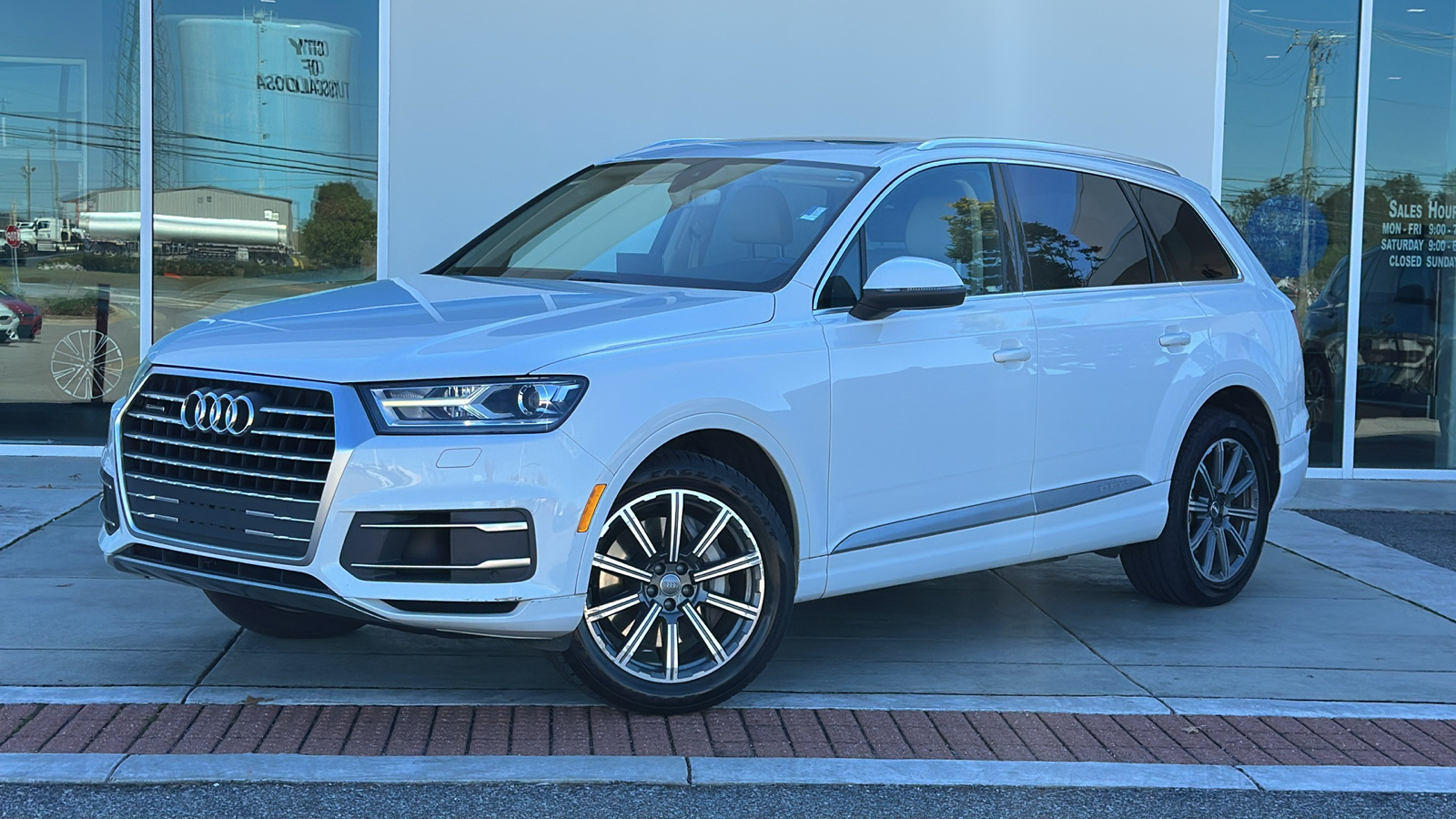 2017 Audi Q7 3.0T Premium 1