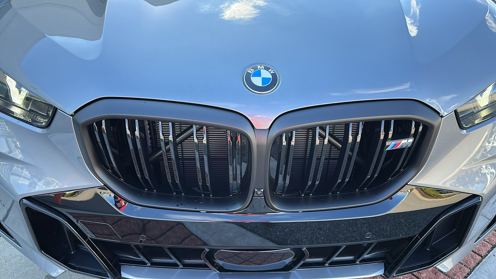 2025 BMW X5 M60i 9