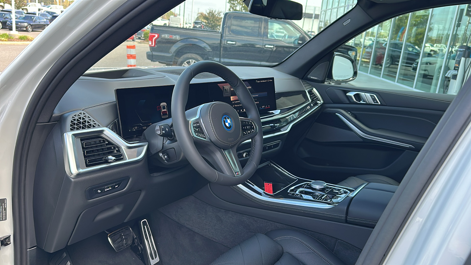 2025 BMW X5 xDrive50e 13