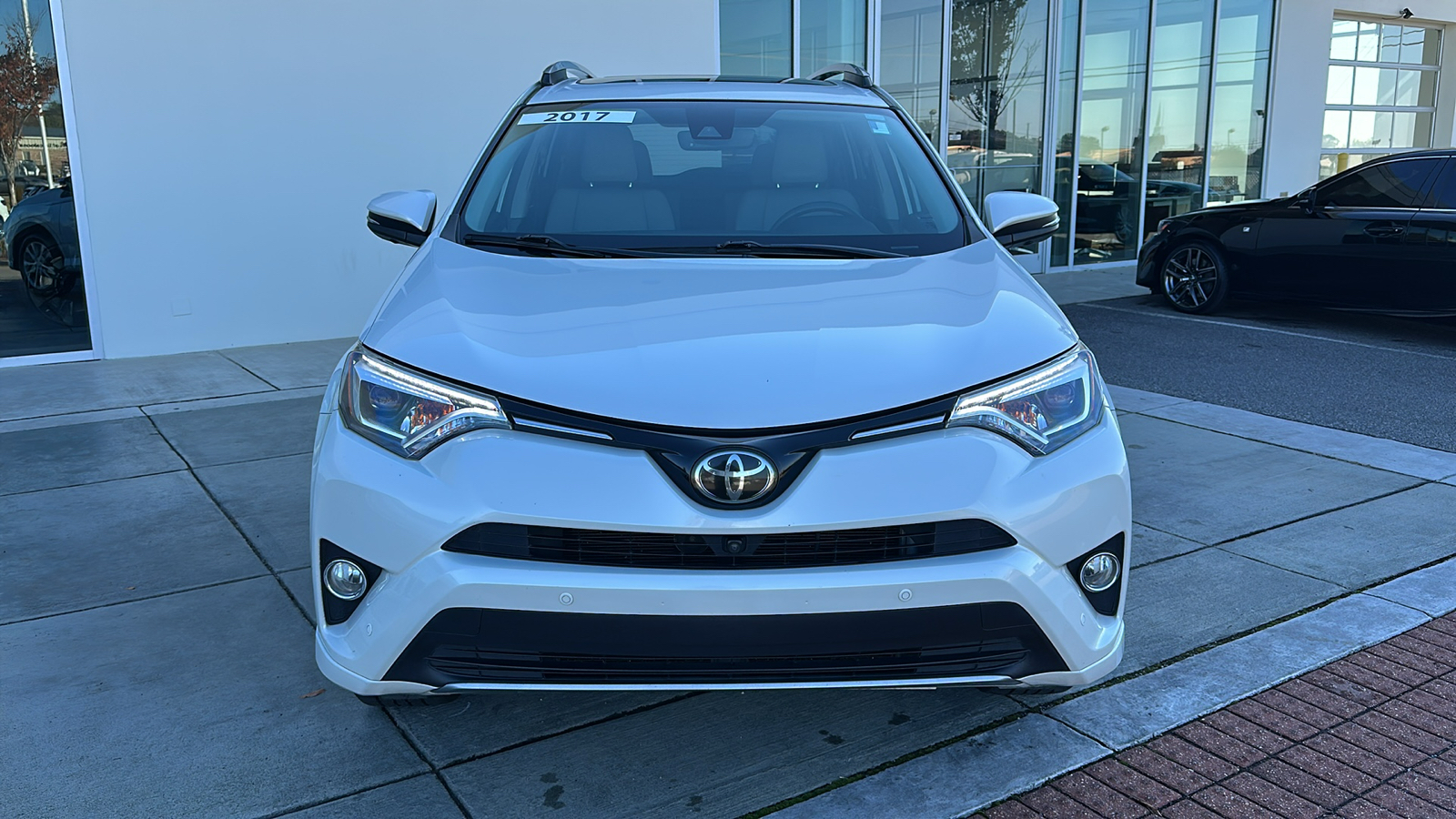 2017 Toyota RAV4 Platinum 2