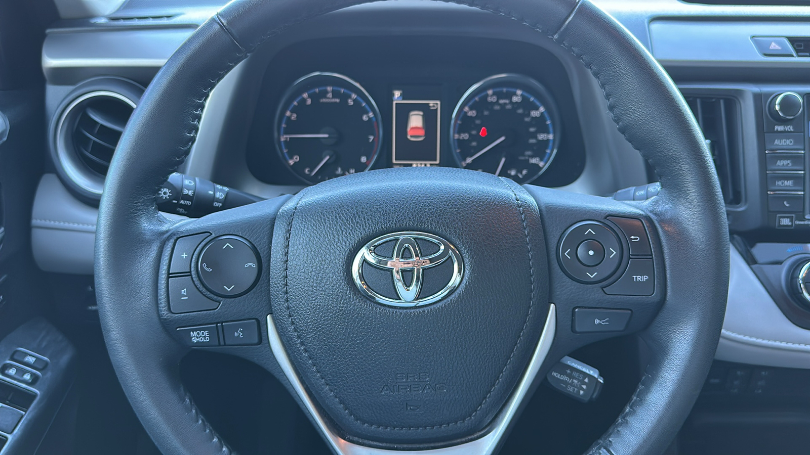 2017 Toyota RAV4 Platinum 14