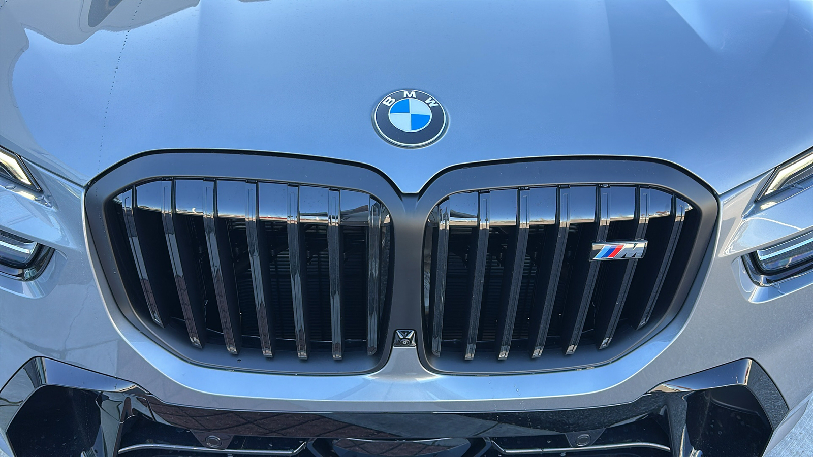 2025 BMW X7 M60i 9