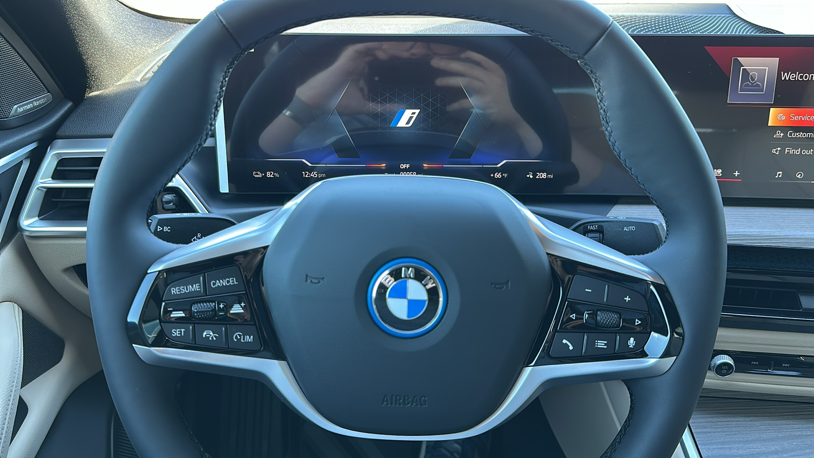 2025 BMW i4 eDrive40 14