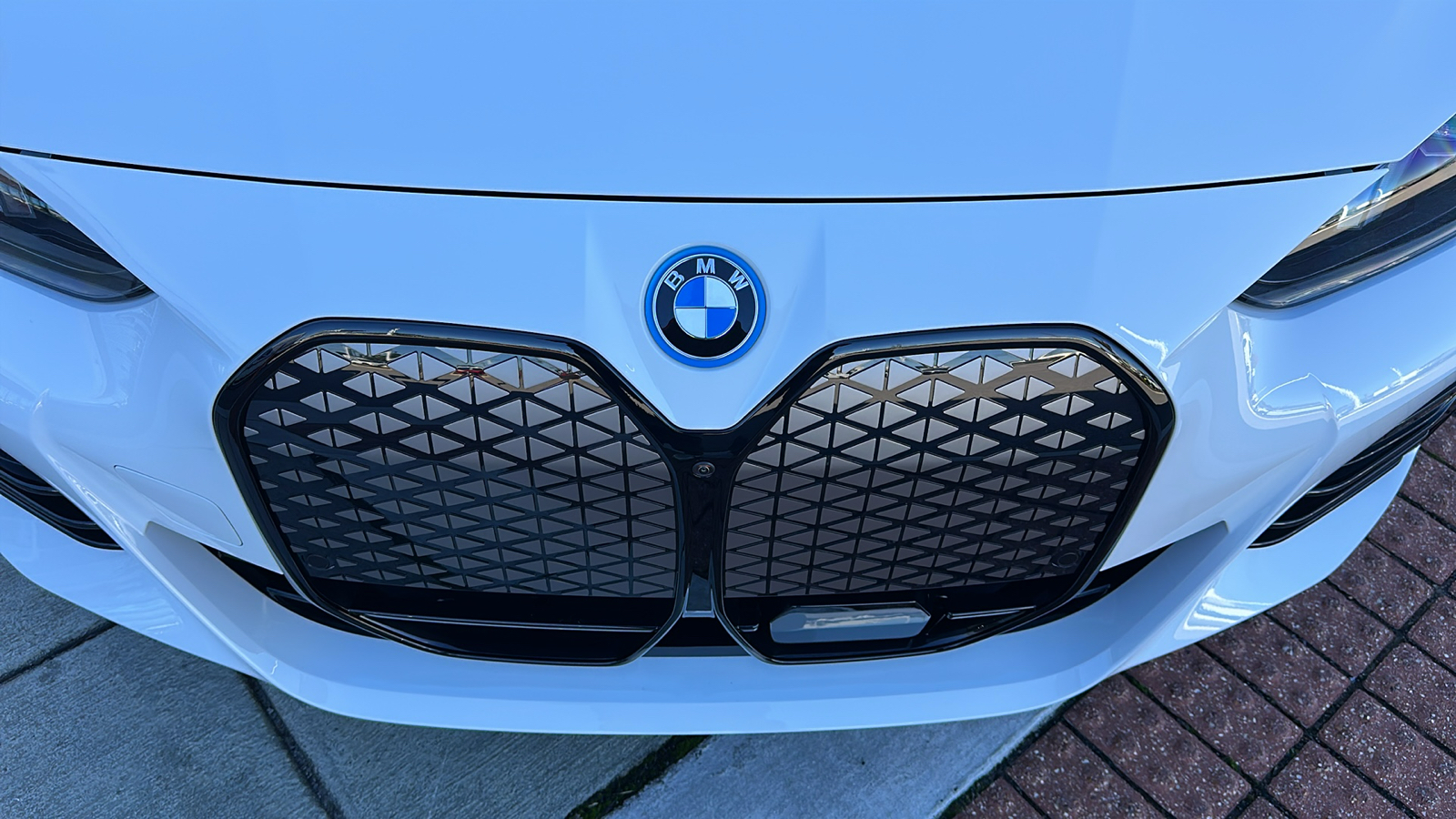 2025 BMW i4 eDrive40 9